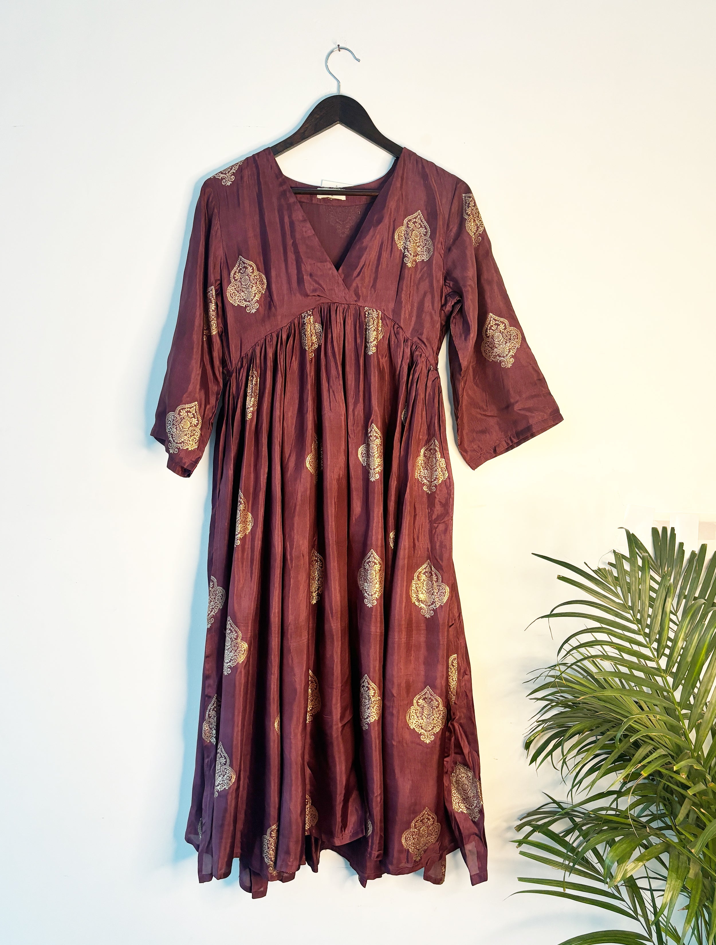 trueBrowns Wine Zari Kurta - Distacart