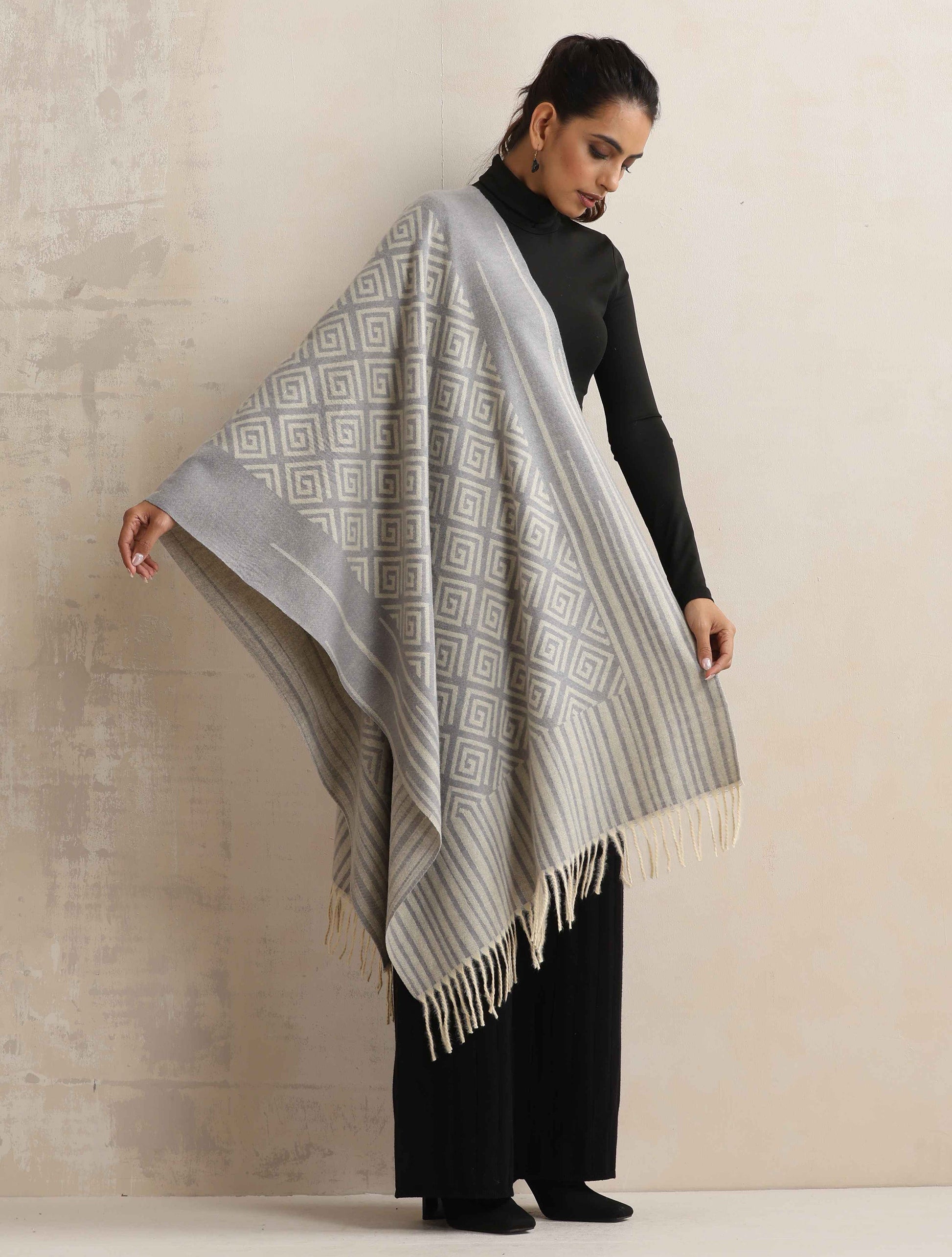 trueBrowns Grey Geometric Woollen Stole - Distacart