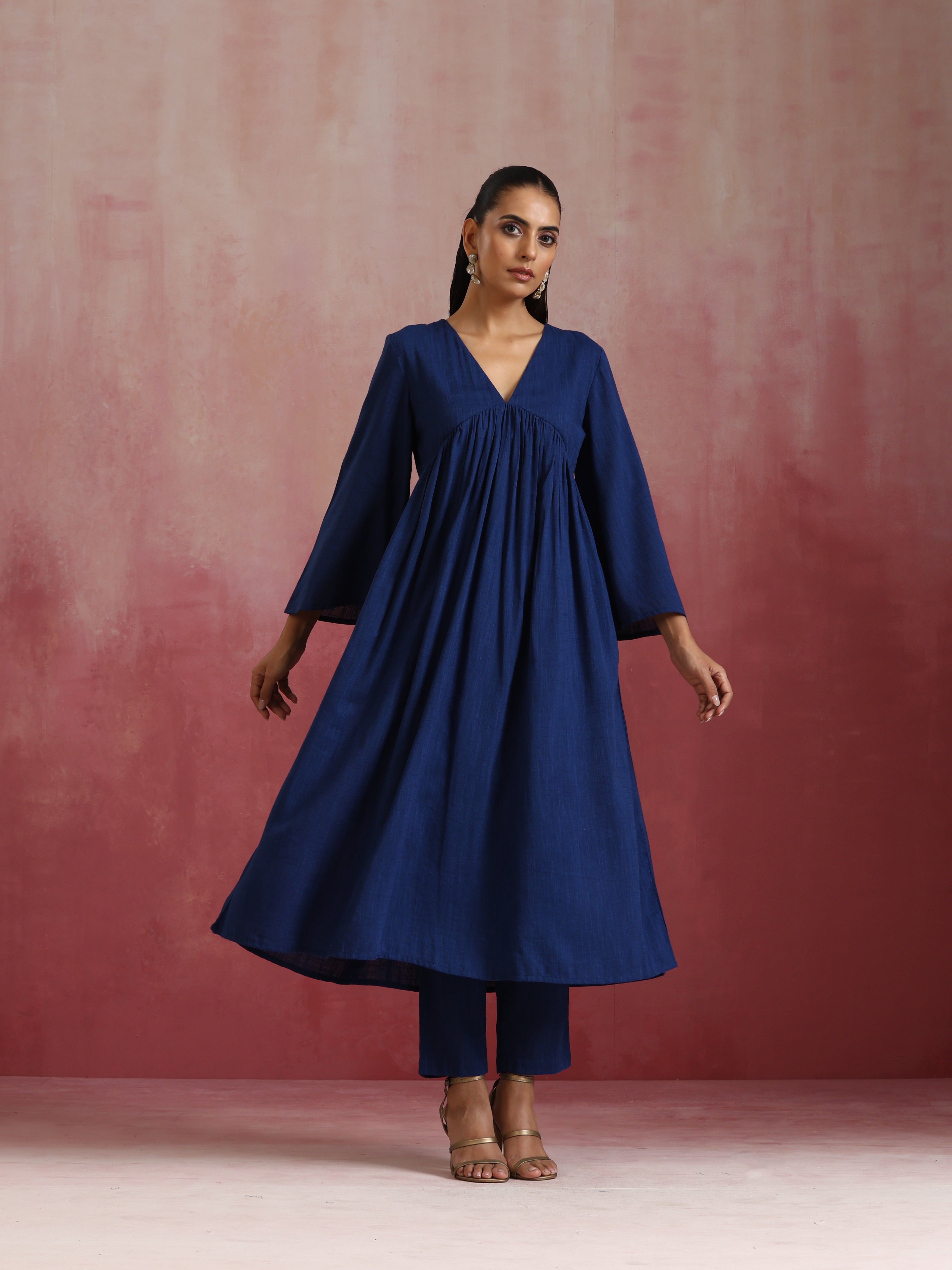 trueBrowns Blue Cotton Dobby Kurta Set - Distacart