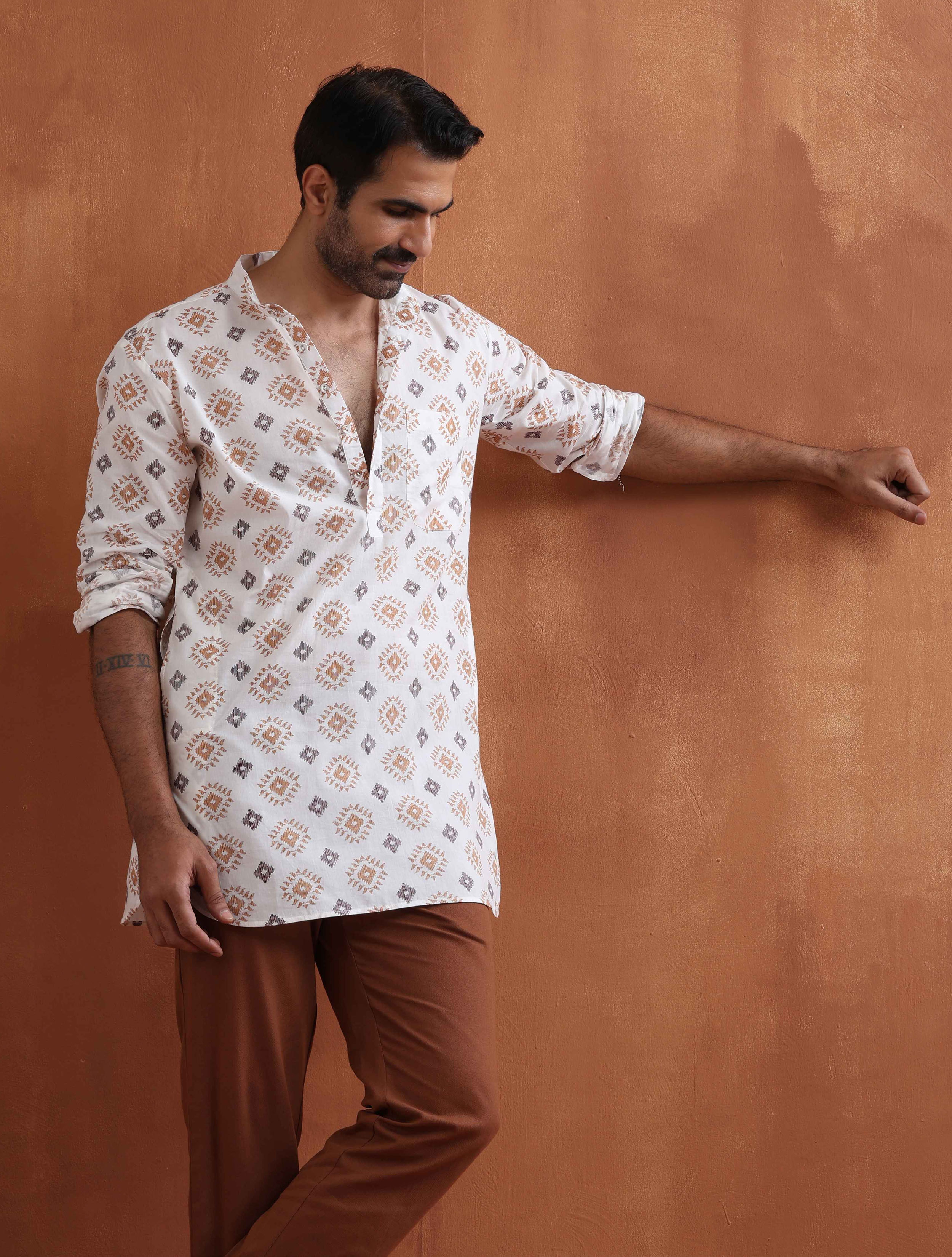 trueBrowns Men's Ivory Printed Short Kurta - Distacart