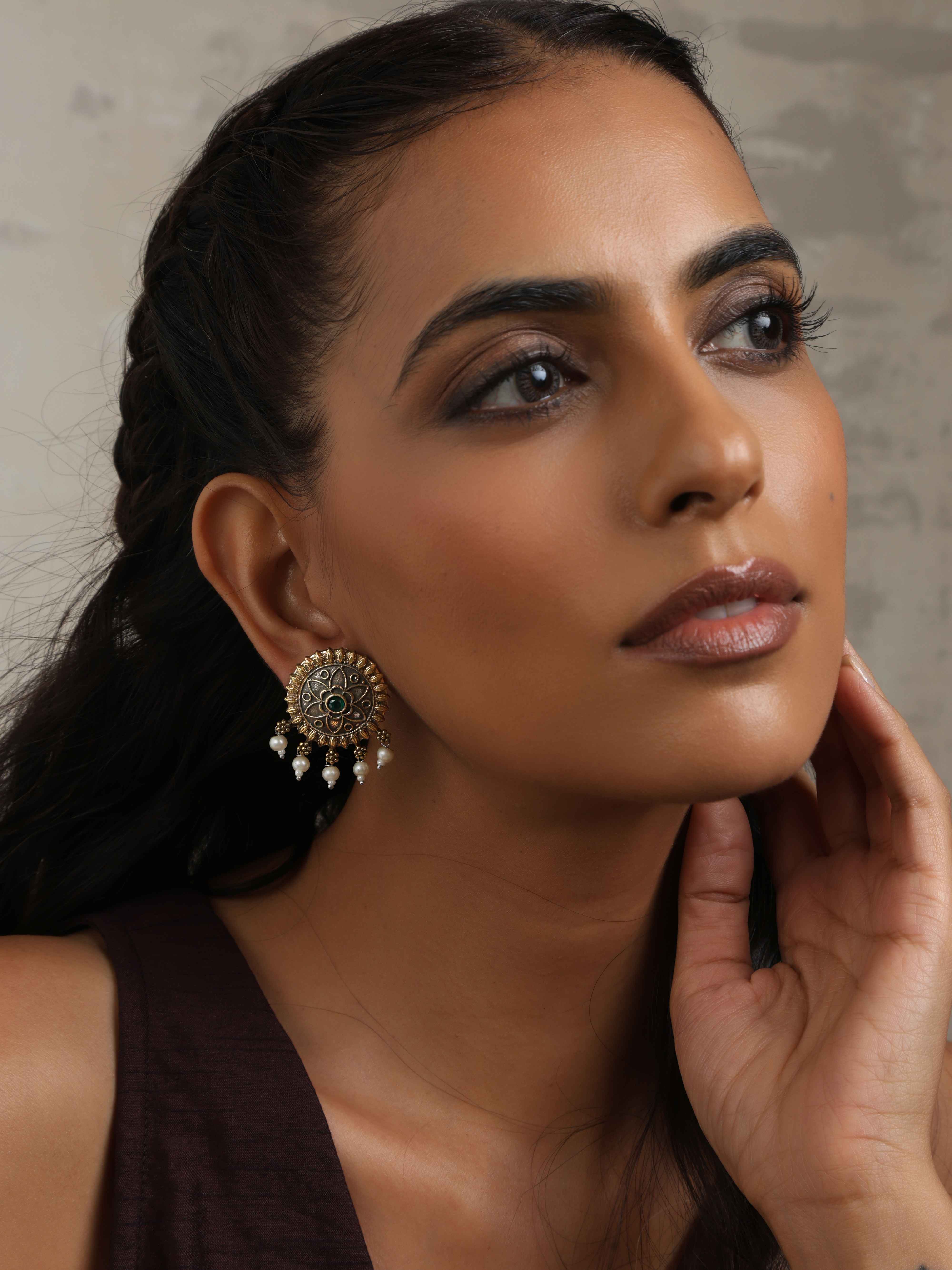 trueBrowns Silver Gold Tone Floral Stud Earrings - Distacart