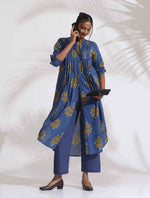 Thumbnail for trueBrowns Blue Cotton Print Pleated Kurta Set
