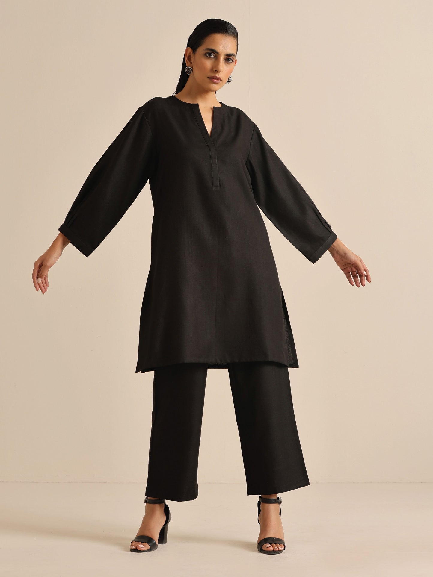 trueBrowns Black Slub Relaxed Placket Co-Ord Set - Distacart