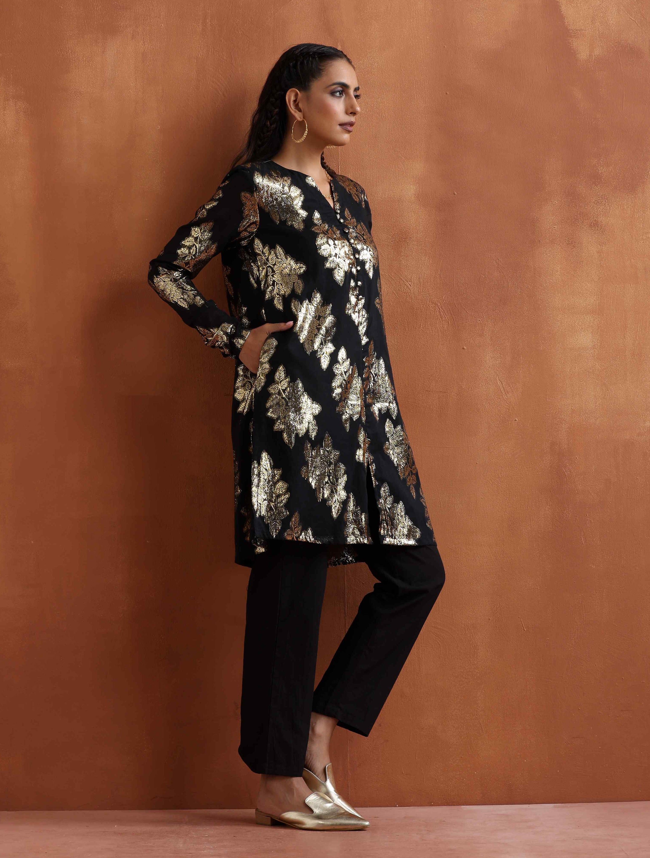 trueBrowns Black Metallic Straight Kurta Co-ord Set - Distacart