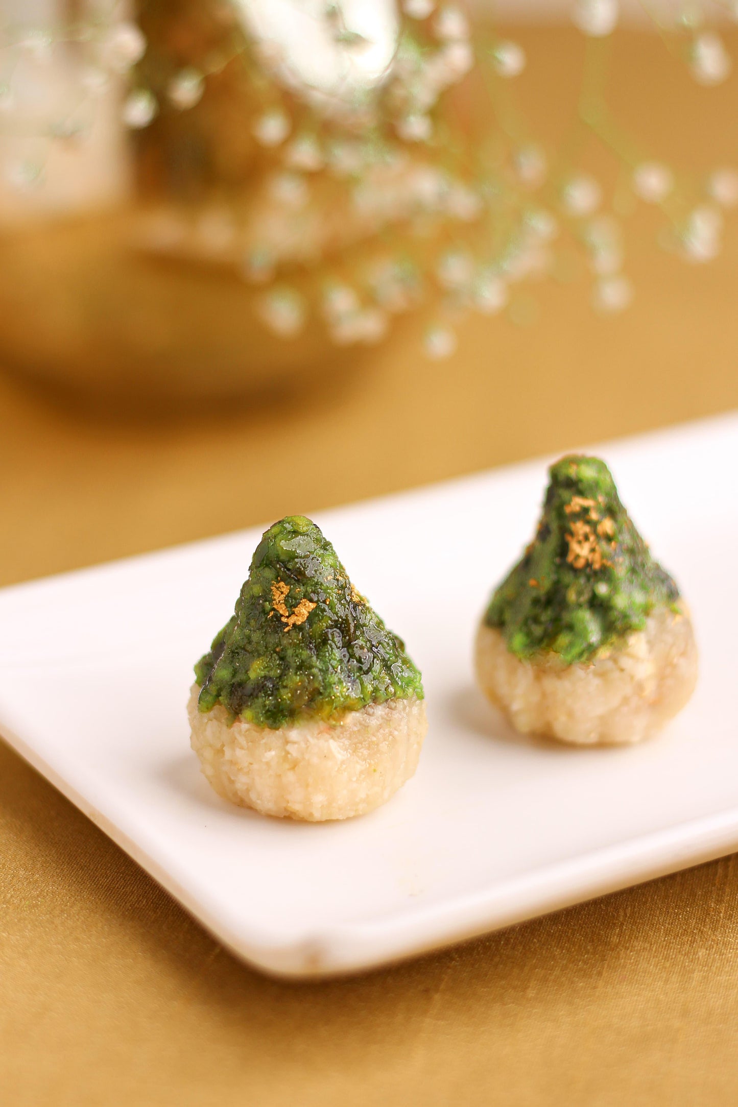 pista and cashew modak with pichwai box