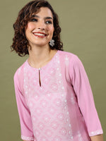 Thumbnail for Vishudh Pink Floral Printed Keyhole Neck Straight Kurta