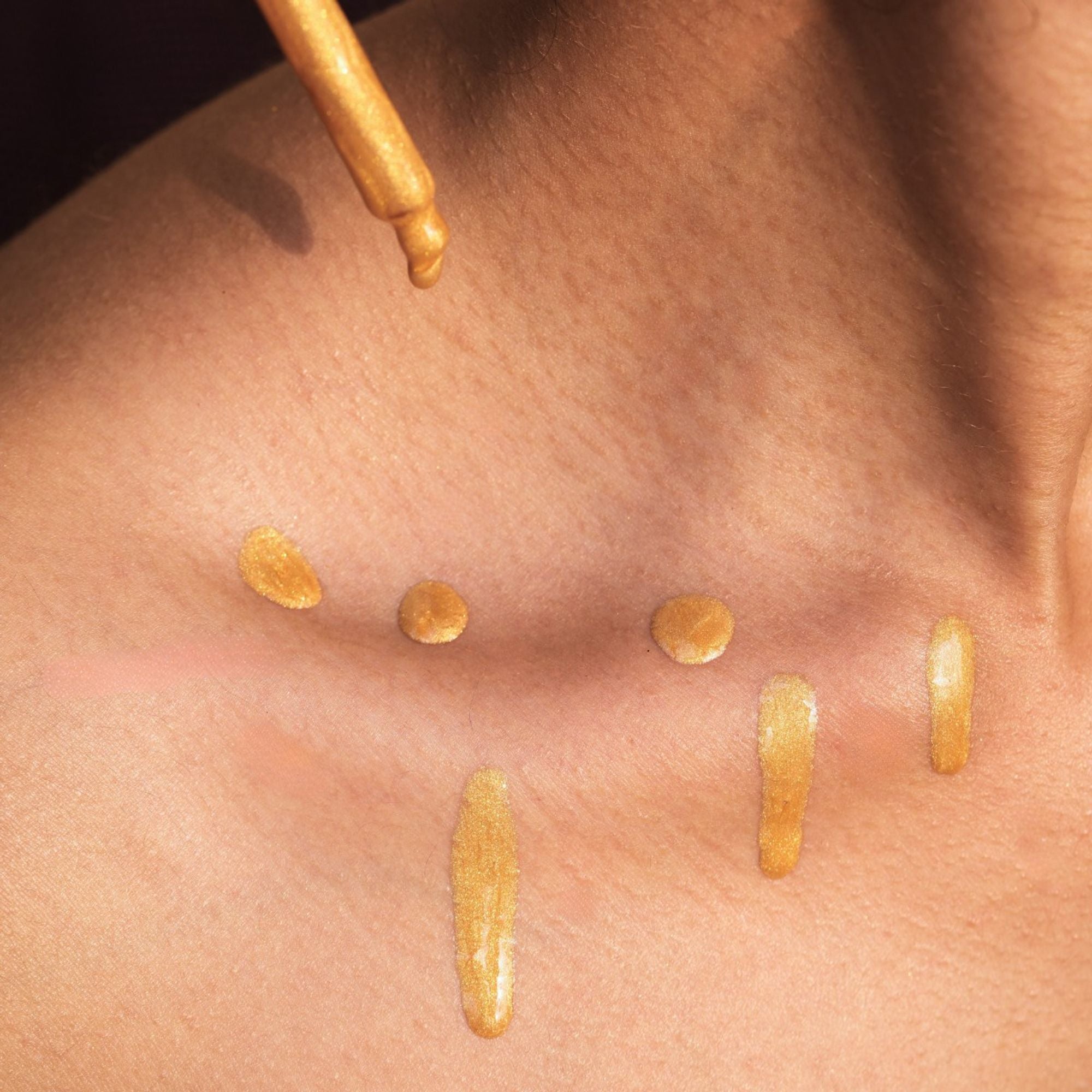 Skinvest Molten Gold Shimmer Drops With Buff Body Brush - Distacart