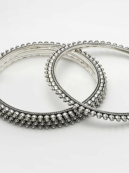 NVR Women's Set of 4 Silver-Toned German Silver Oxidised Bangles - Distacart