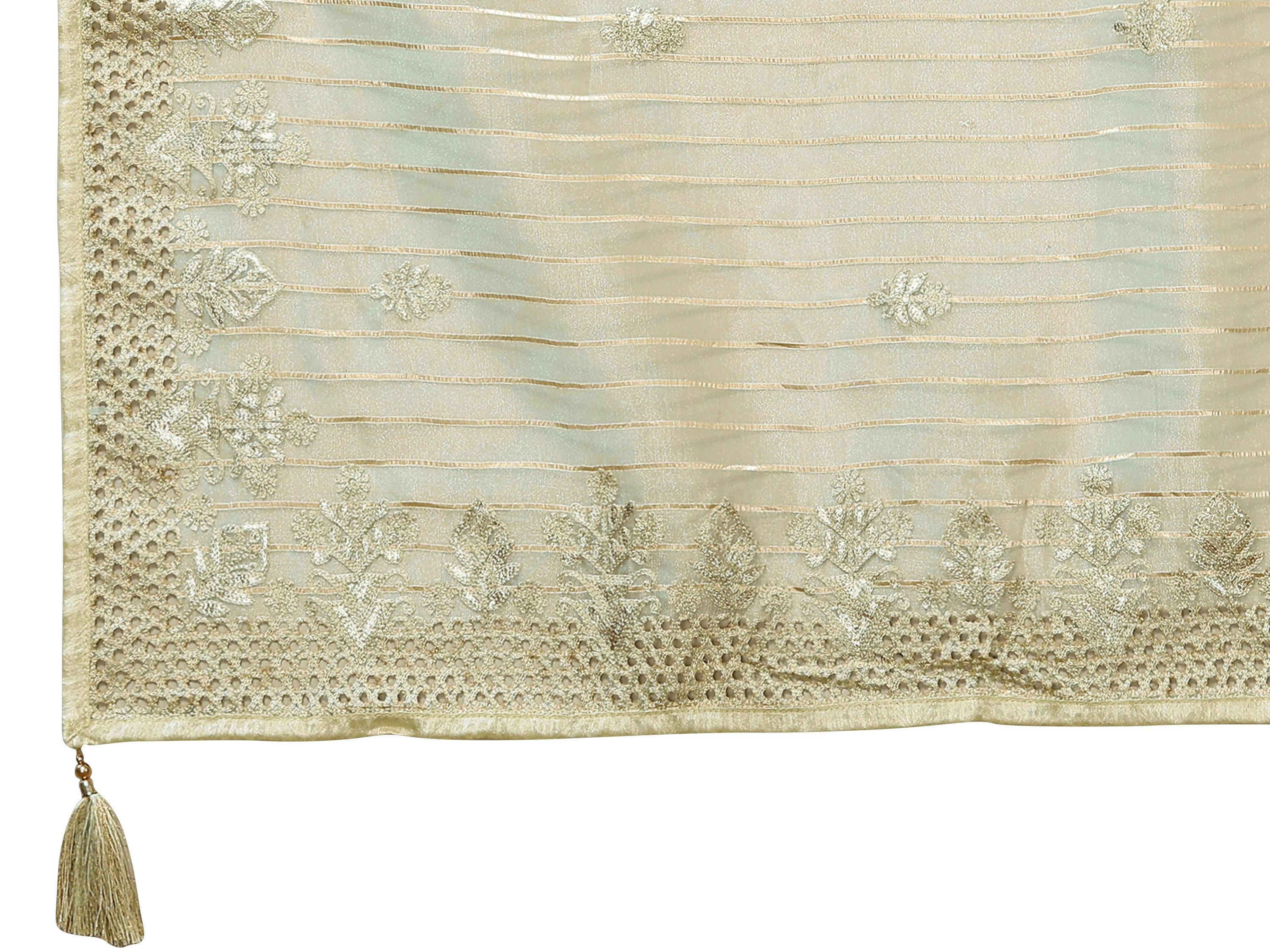 n7351-c-1_54199177381_o