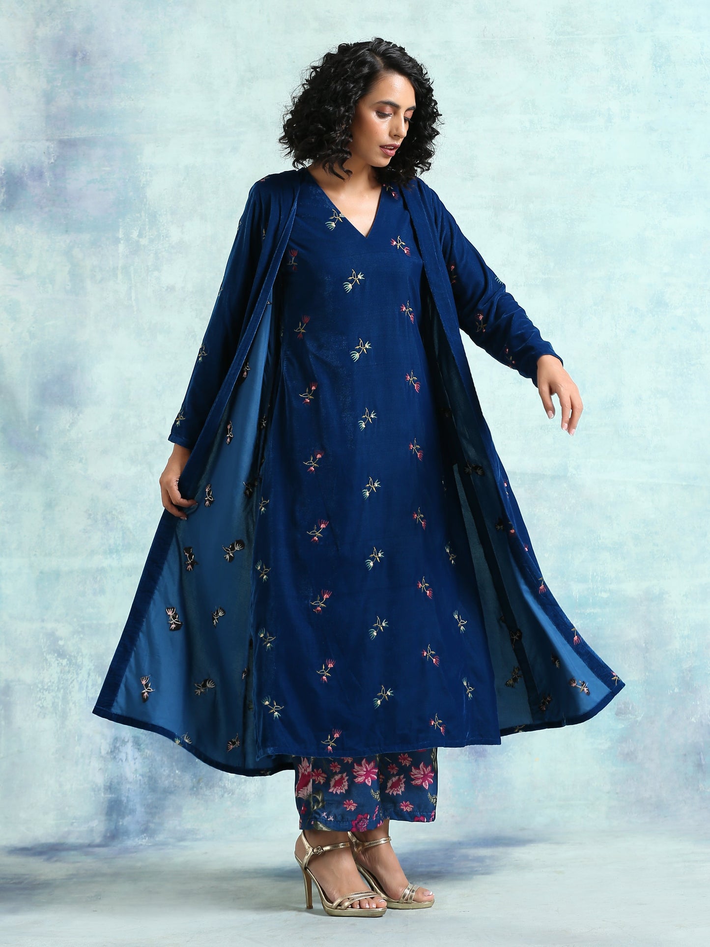 trueBrowns Blue Embroidered Velvet Overlay Jacket - Distacart