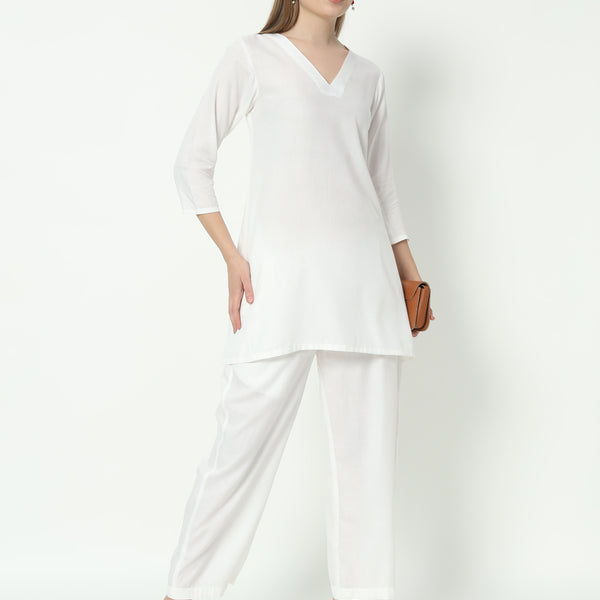 Fab Fashion White Pure Cotton V Neck Co-Ord Set - Distacart