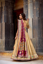 Thumbnail for Lorenvalley Fashion Cream Simmer Organza Zari Weaving Work With Lace Border Lehenga Choli with Dupatta - Distacart