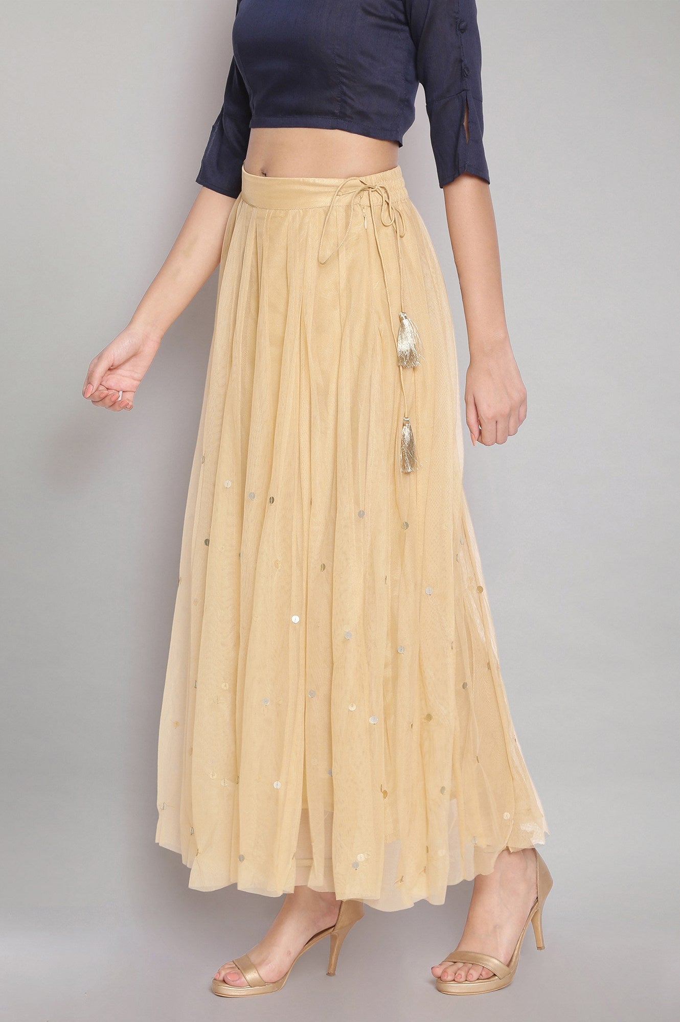 https://cdn.shopify.com/s/files/1/0722/3148/5636/files/20CRW50453-215243_3_d1cc02bd-7cca-4e1f-a37f-431ee76075cf.jpg?v=1760480793