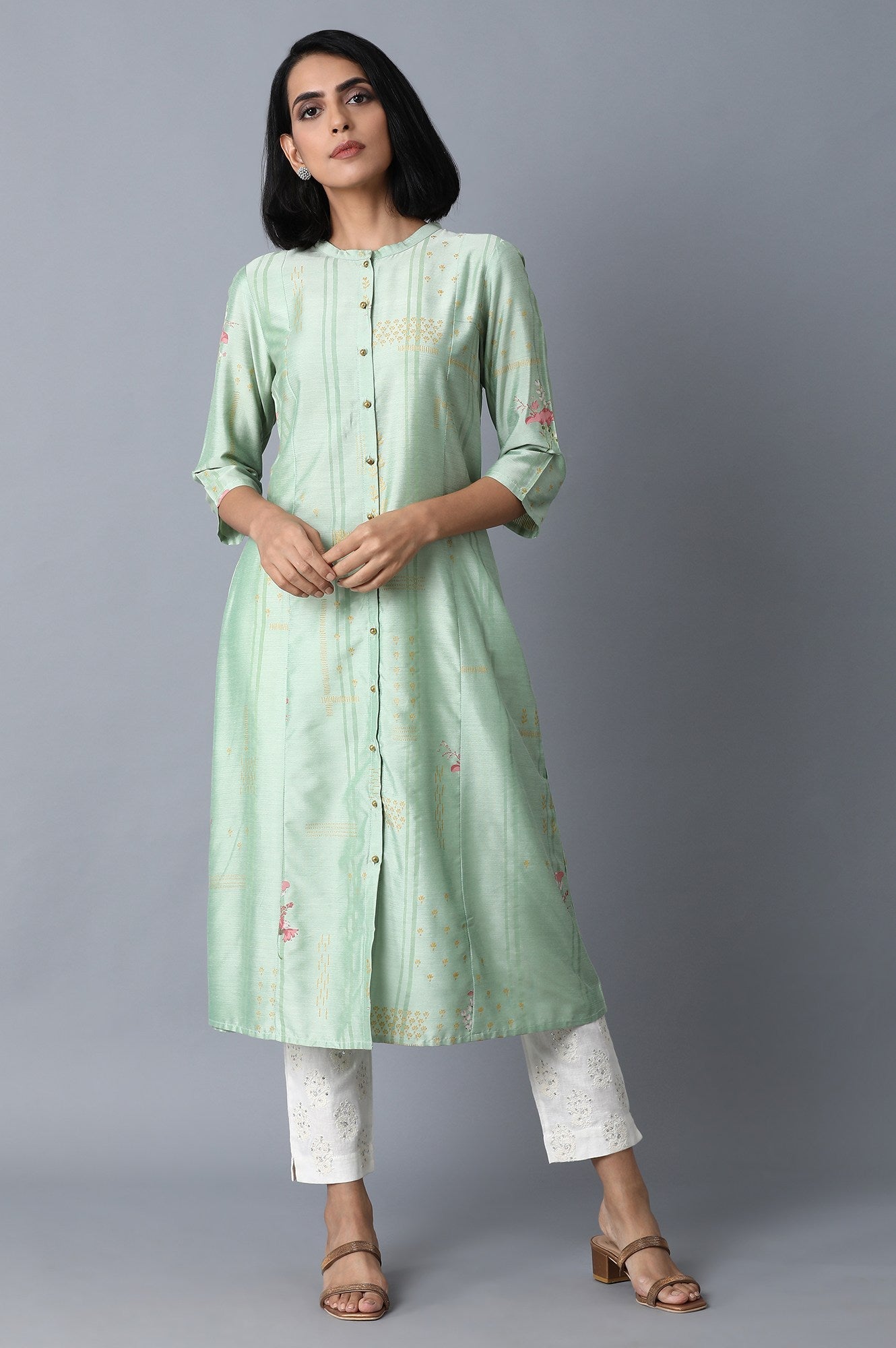 https://cdn.shopify.com/s/files/1/0722/3148/5636/files/20FEW12462-112050_1_0d15e7b6-5ce9-41da-a04f-ebb5eab6f62e.jpg?v=1760478027