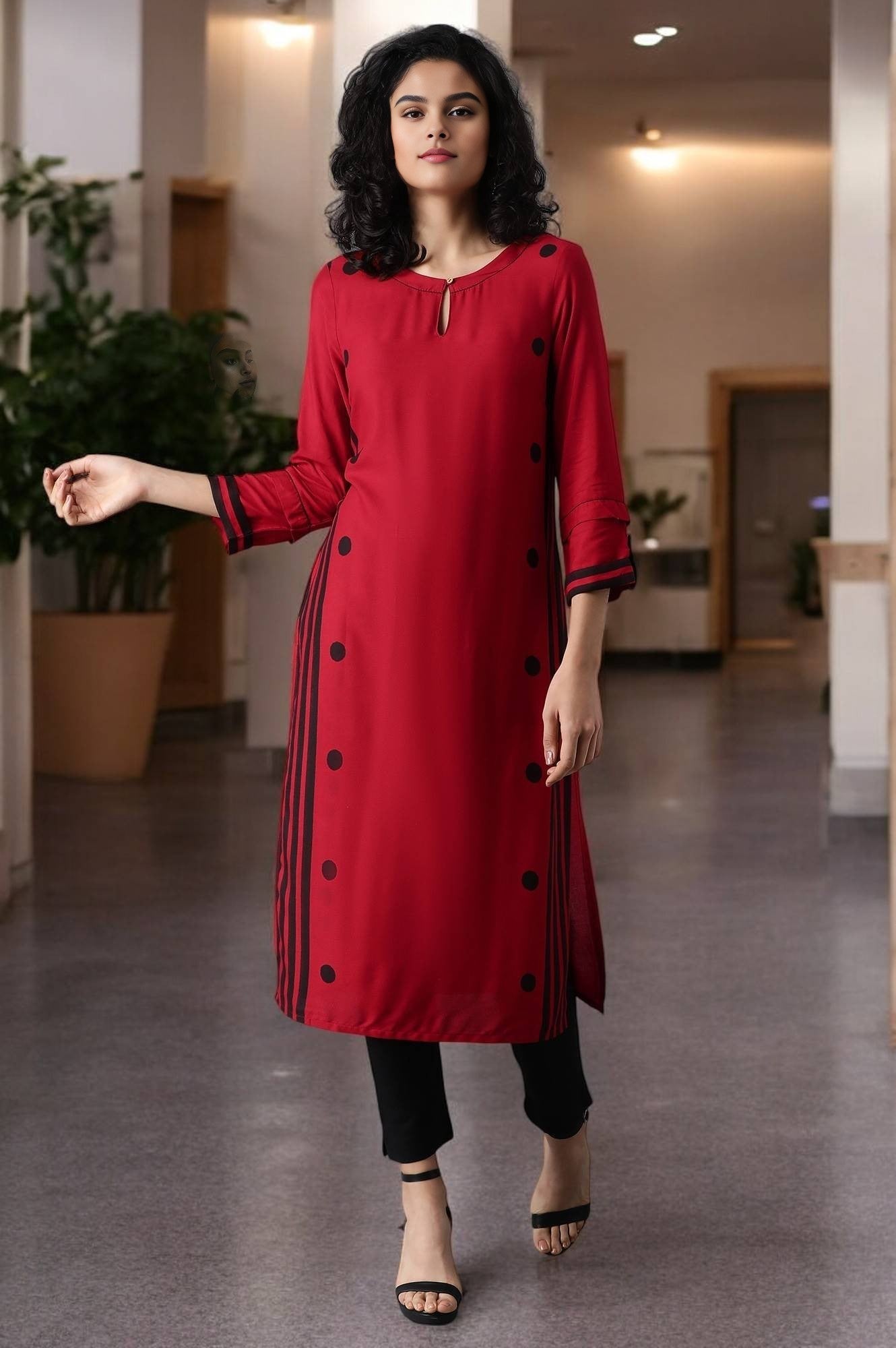https://cdn.shopify.com/s/files/1/0722/3148/5636/files/20FEW13228-113669_12928032-9f90-4541-b20b-11fbfd3c751a.jpg?v=1760597225