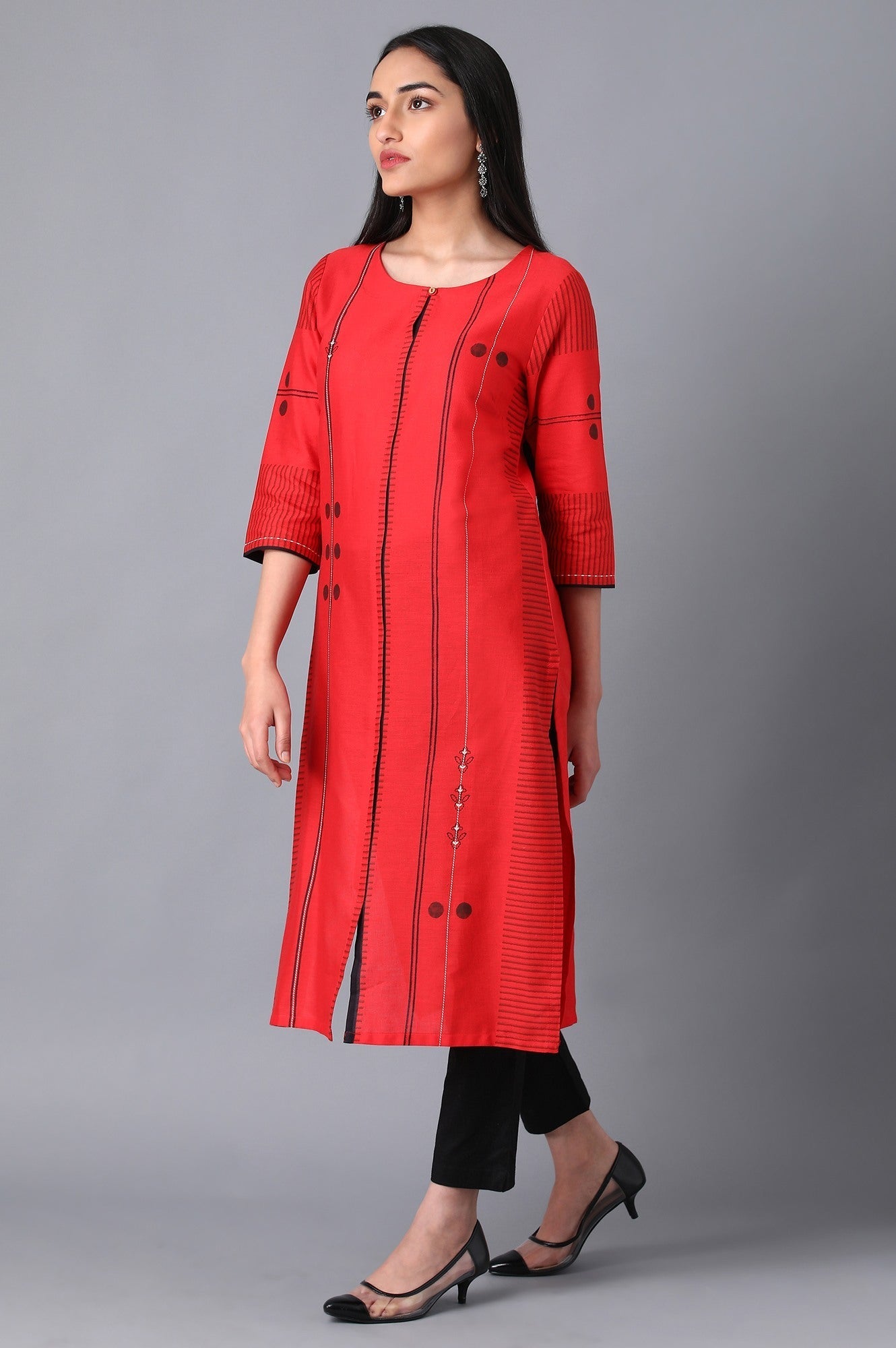https://cdn.shopify.com/s/files/1/0722/3148/5636/files/20FEW13242-113668_3_1fdcb583-1f21-48bb-b6c3-be4c18a8bd36.jpg?v=1760478752