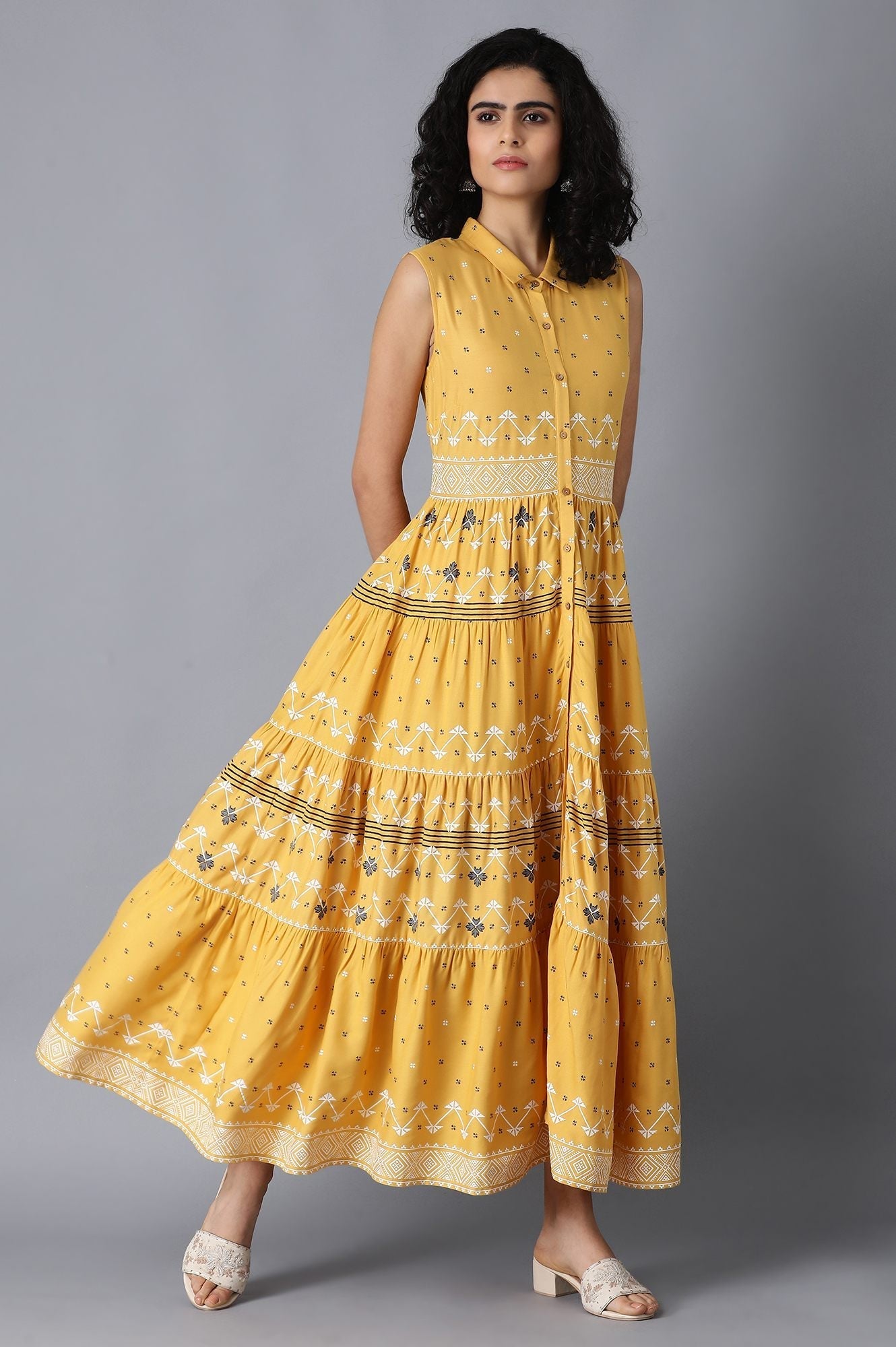 https://cdn.shopify.com/s/files/1/0722/3148/5636/files/20FEW13274-113460_1_702f96ca-0554-4fa5-8066-db6735ceee8d.jpg?v=1760466249