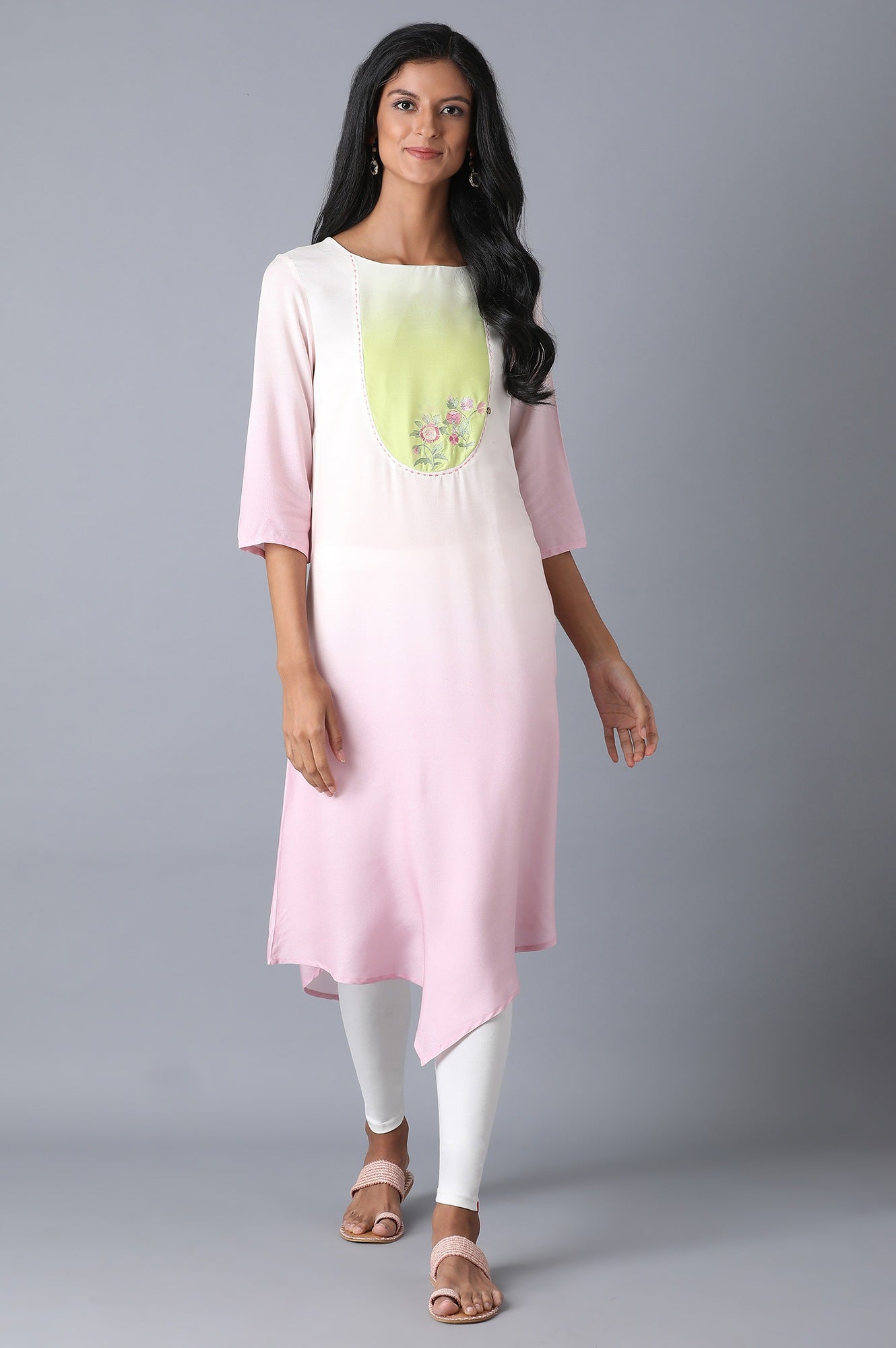 https://cdn.shopify.com/s/files/1/0722/3148/5636/files/20FEW13557-114370_1.jpg?v=1760484263