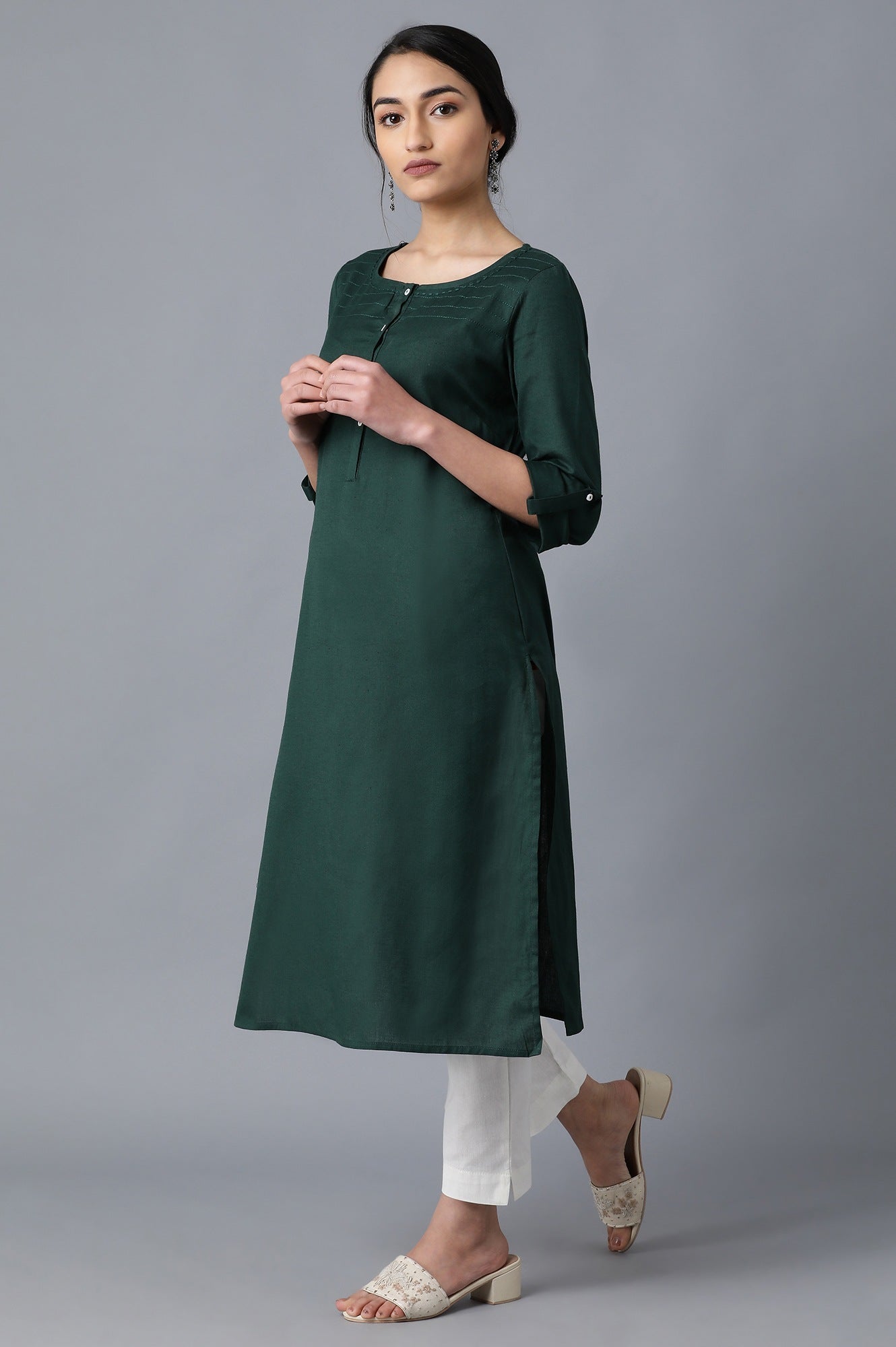 https://cdn.shopify.com/s/files/1/0722/3148/5636/files/20FEW13783-213745_3_2fc75ac3-aaed-46cb-b120-ad14bc27f97f.jpg?v=1760484300