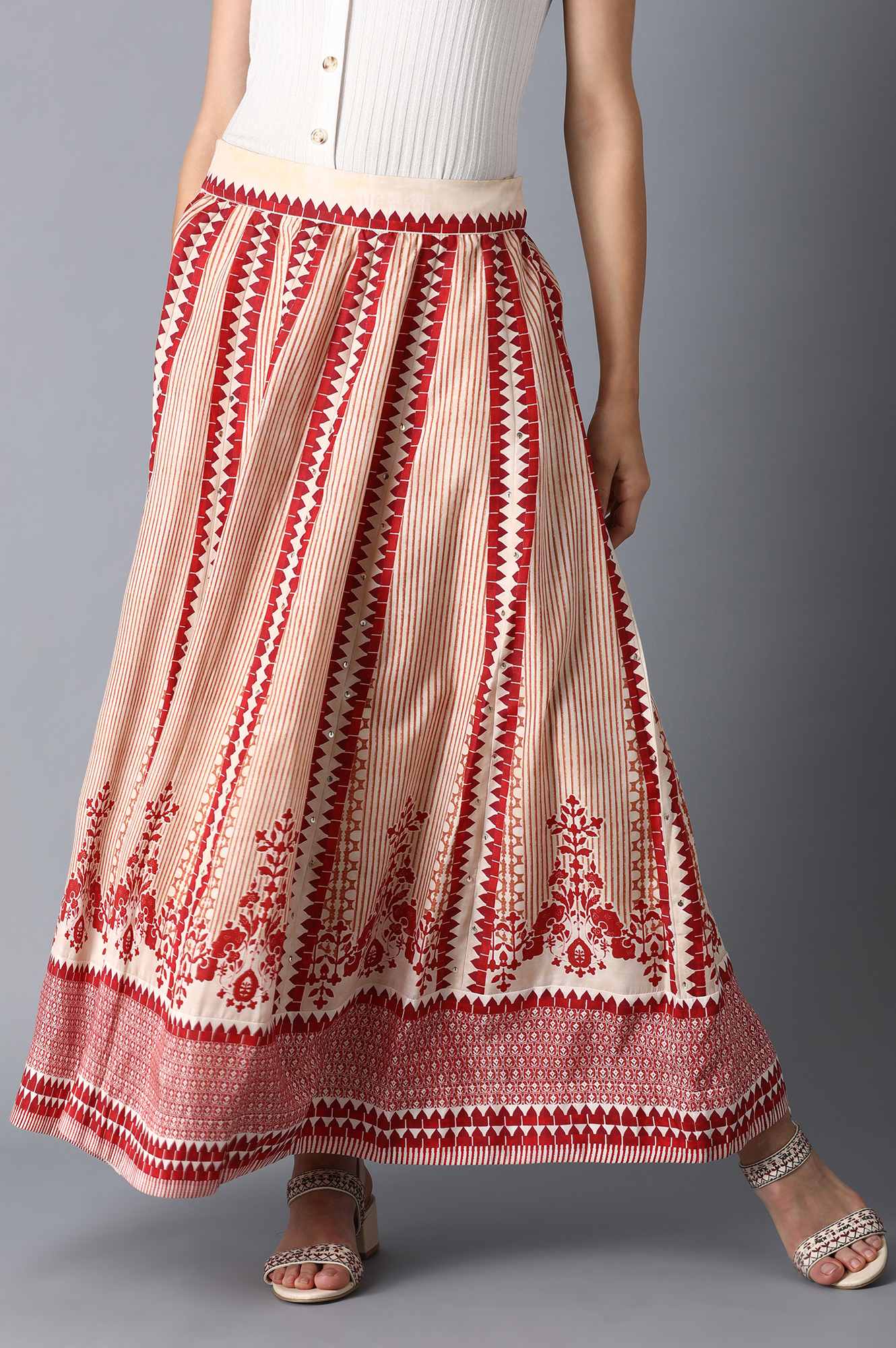 https://cdn.shopify.com/s/files/1/0722/3148/5636/files/20FEW50287-114228_1_127e81b0-5647-4e62-becc-3102bbb362f0.jpg?v=1760605411