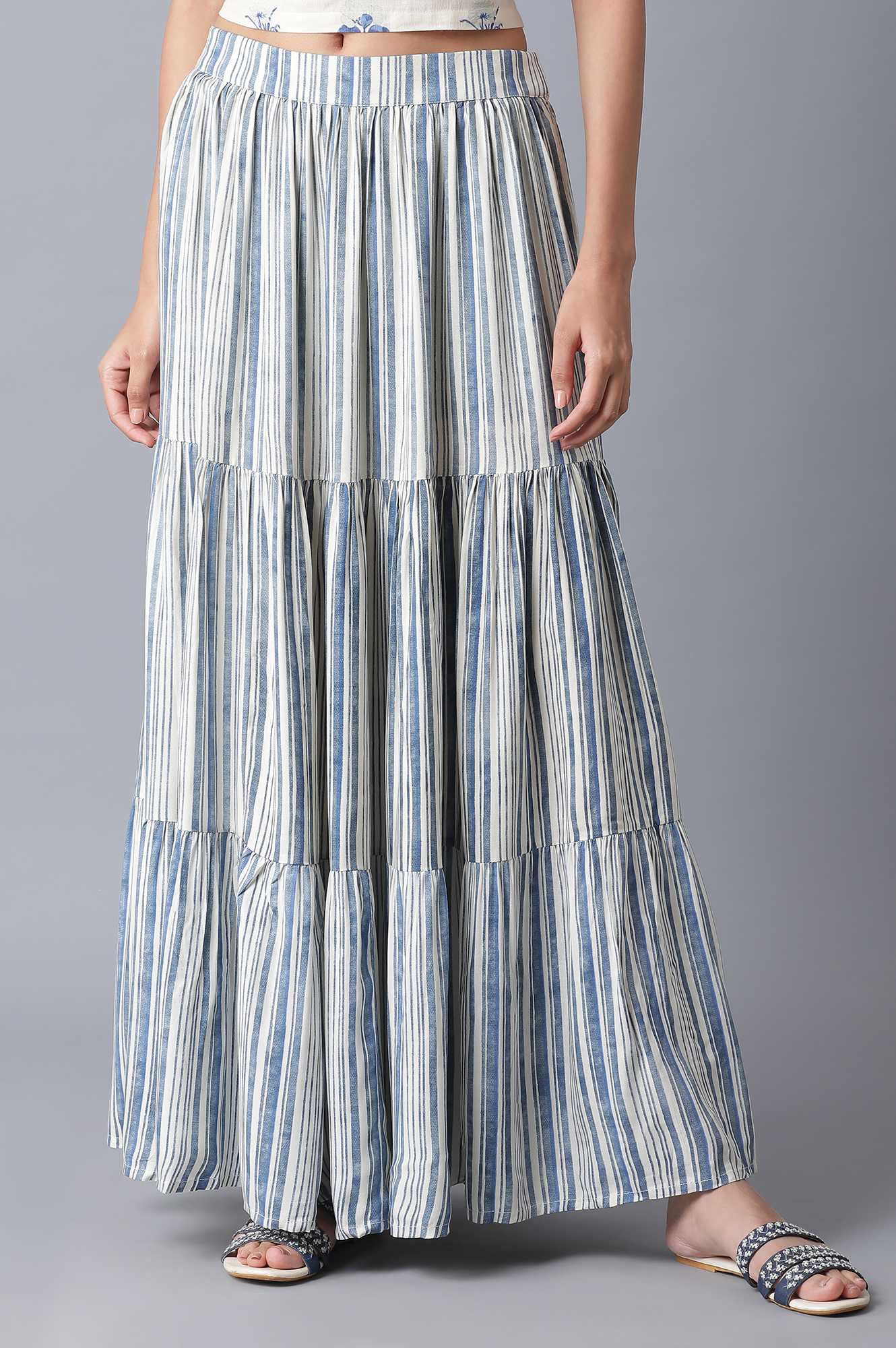 https://cdn.shopify.com/s/files/1/0722/3148/5636/files/20FEW50300-114067_1_df6f490c-0666-4e4c-99c1-6d35c6f47fd7.jpg?v=1760600224