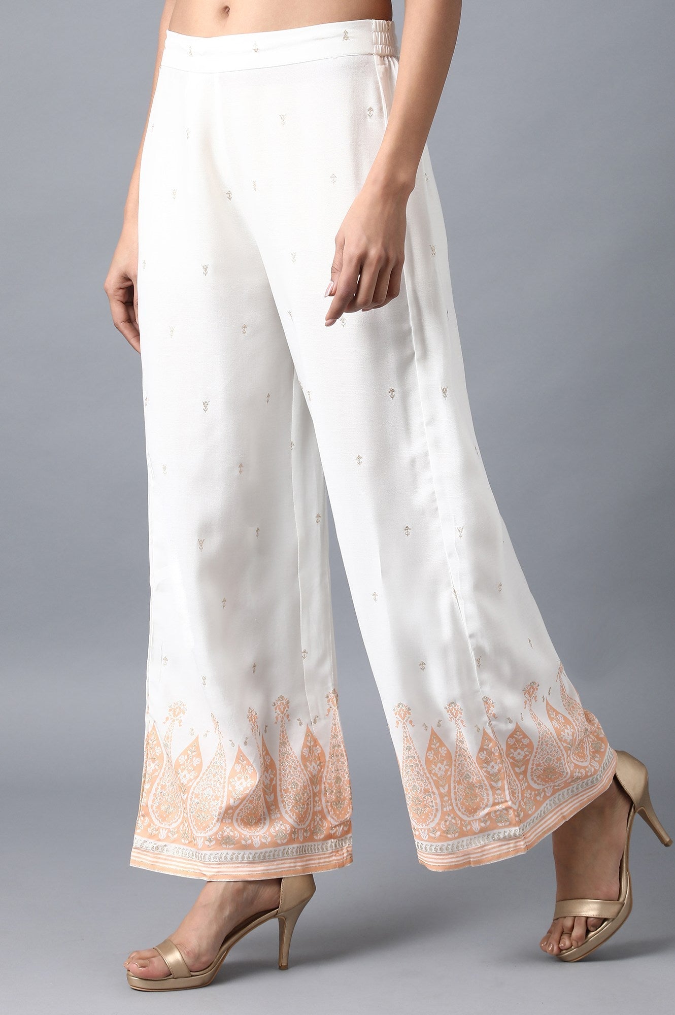 https://cdn.shopify.com/s/files/1/0722/3148/5636/files/20FEW60768-113311_3_a5d83123-55e7-4d48-ad59-7b9f47eebf80.jpg?v=1760457130