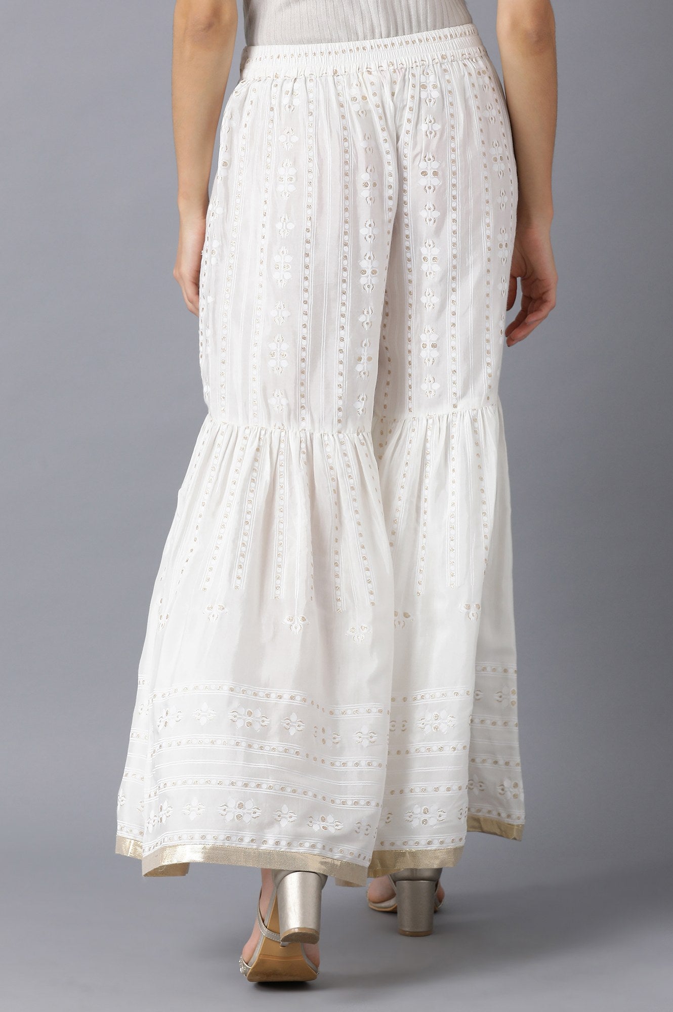 https://cdn.shopify.com/s/files/1/0722/3148/5636/files/20FEW60770-113225_2_58fe4e06-92ea-414e-b4b4-8eeac58786da.jpg?v=1760606987