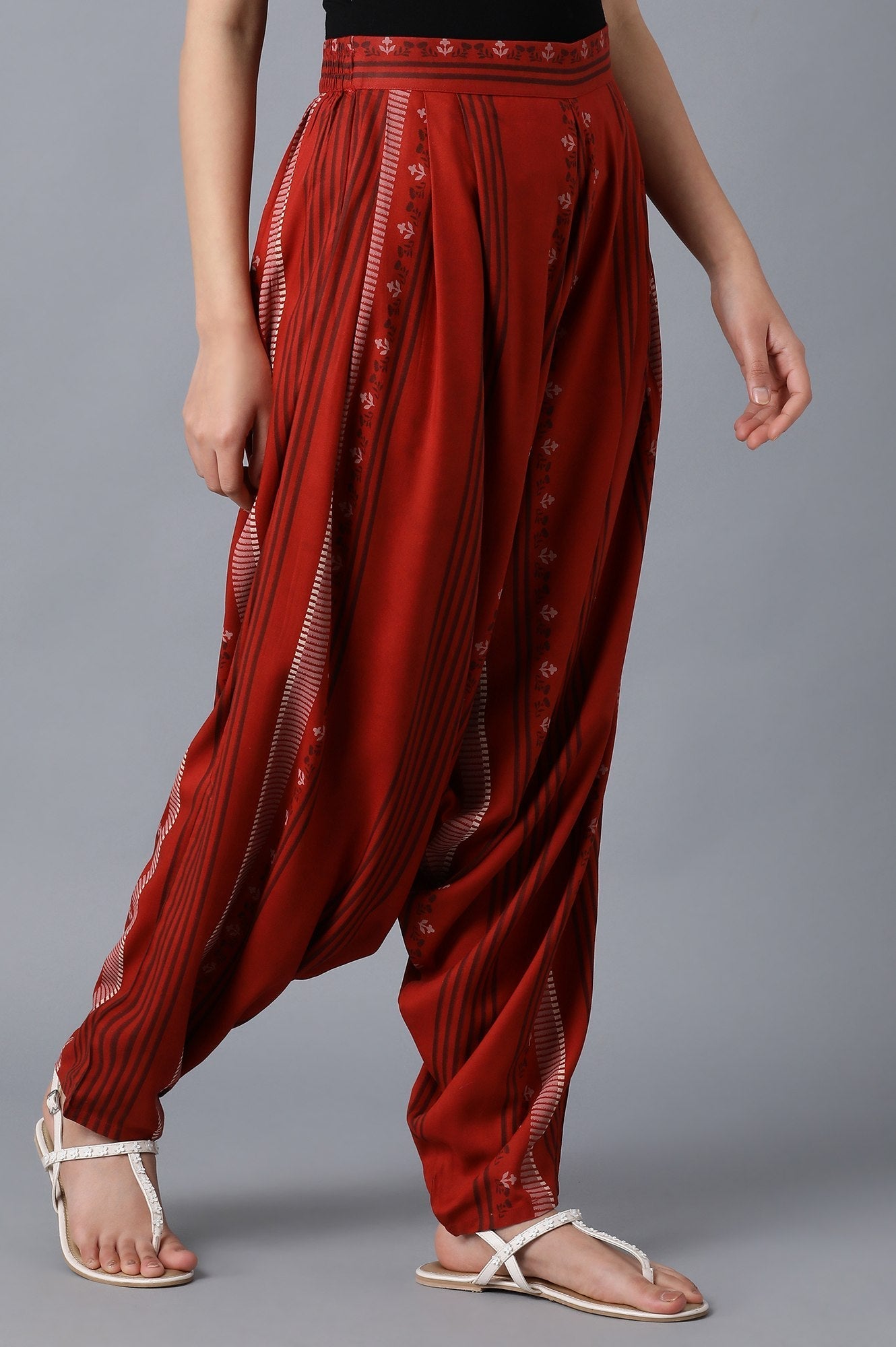 https://cdn.shopify.com/s/files/1/0722/3148/5636/files/20FEW60810-114341_4_a4dc20f7-ebbc-4a0b-ab72-7d587dfbfe0f.jpg?v=1760605662