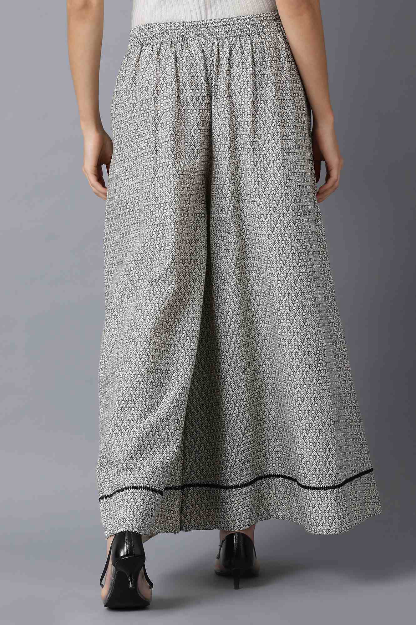 https://cdn.shopify.com/s/files/1/0722/3148/5636/files/20FEW60812-113662_2_9ba11d05-b854-4e6b-a639-e1d41b445782.jpg?v=1760597363