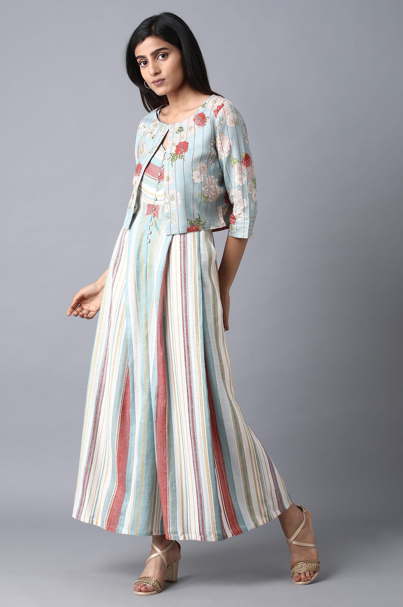 https://cdn.shopify.com/s/files/1/0722/3148/5636/files/20FEWS12448-112056_3_500f2a75-7fdb-498a-aafc-2db156f396ba.jpg?v=1760468934