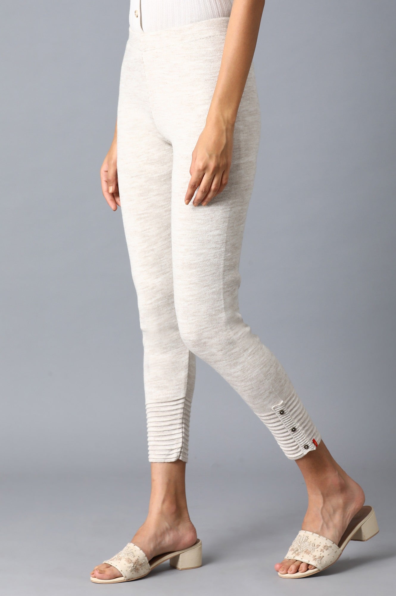 https://cdn.shopify.com/s/files/1/0722/3148/5636/files/20NOW60421-215212_3_1f92a931-bc47-40e7-a9a4-e1c0ac7f7631.jpg?v=1760597501
