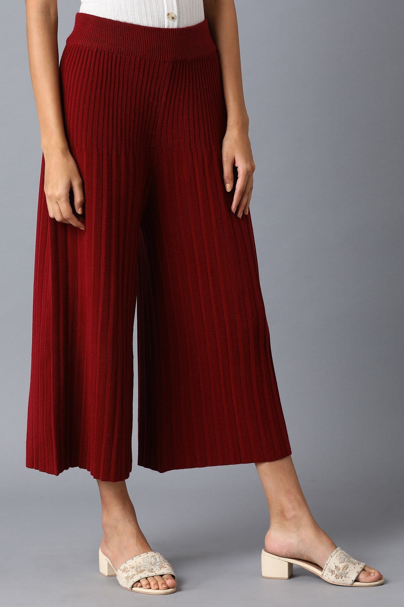 https://cdn.shopify.com/s/files/1/0722/3148/5636/files/20NOW61180-214256_4_29287b74-fe1f-4248-8dca-d6faa4de4a90.jpg?v=1760605559