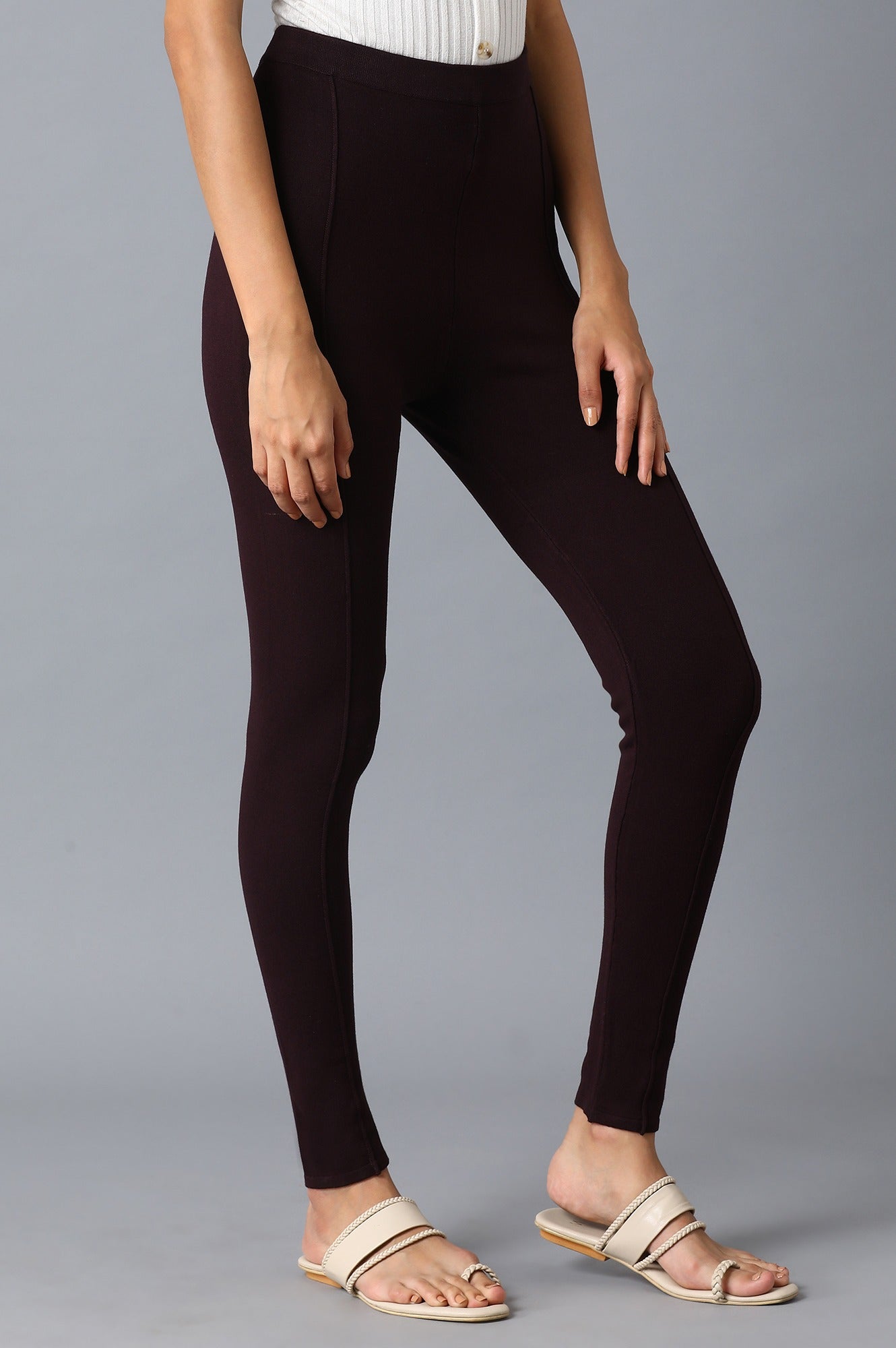 https://cdn.shopify.com/s/files/1/0722/3148/5636/files/20NOW61370-215218_4_6053d940-5aa1-4b33-a55c-9de48192c131.jpg?v=1760605220