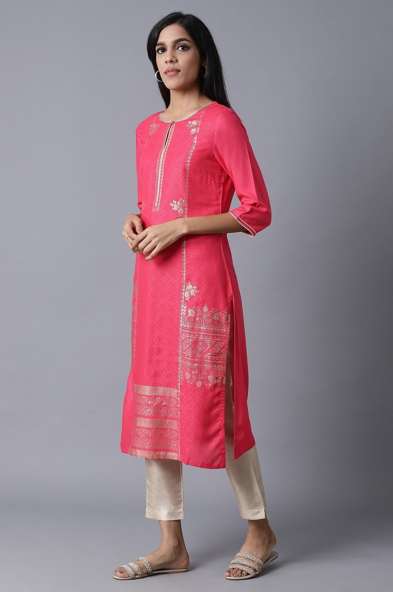 https://cdn.shopify.com/s/files/1/0722/3148/5636/files/20SKW14761-51701_3.jpg?v=1760483833