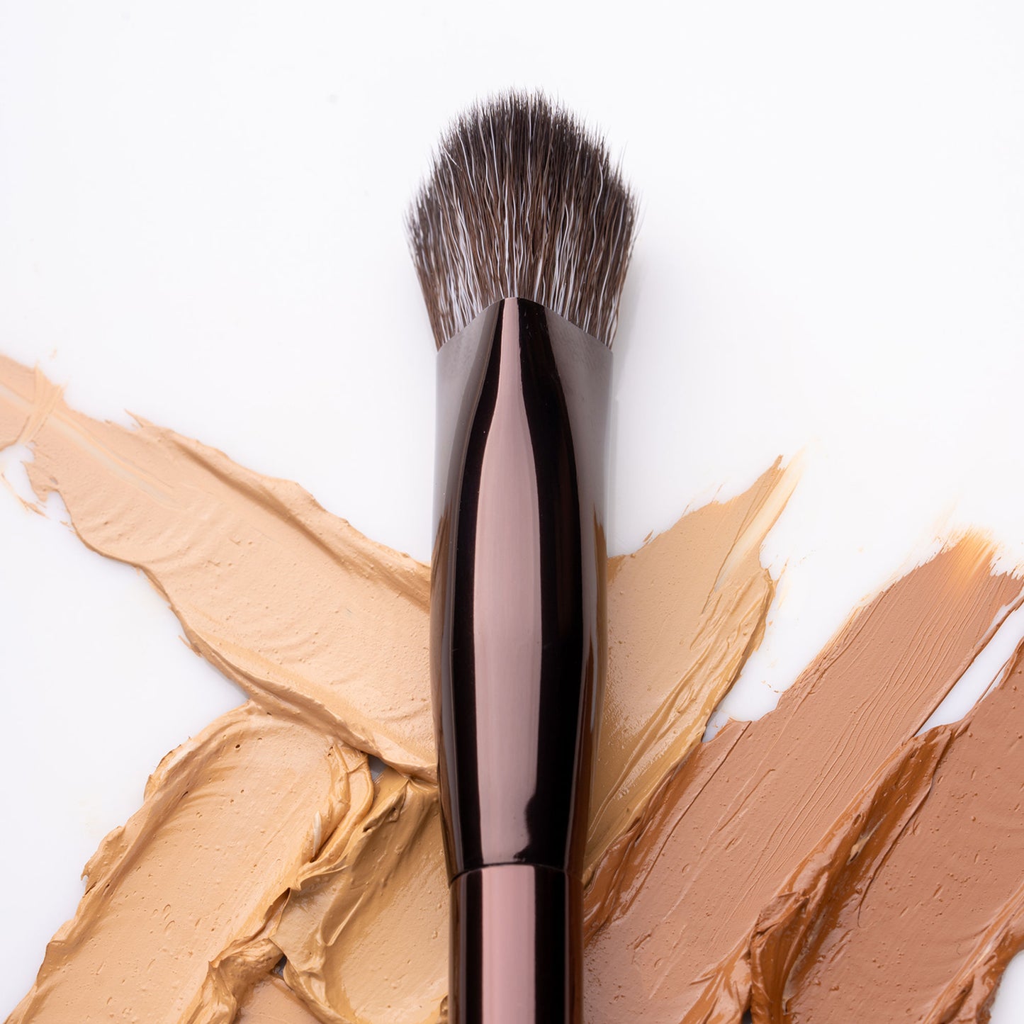 PAC Studio T07 Small Concealer Brush - Precision Tip for Spot Concealing, Eyeshadow Application & Blending - Distacart