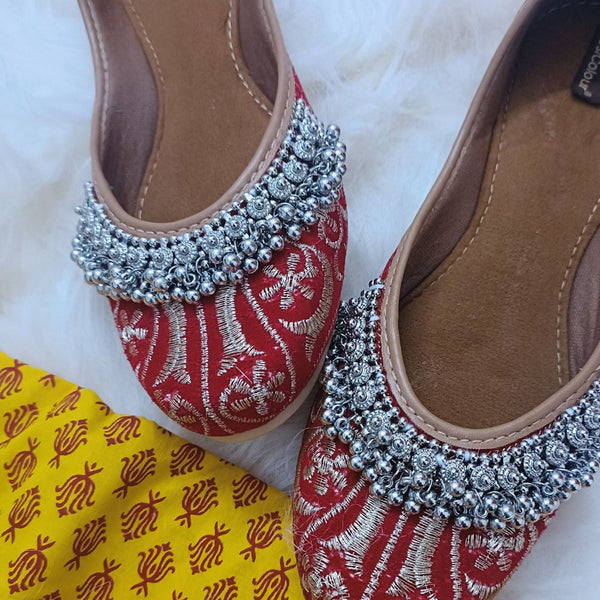 Desi Colour Women Indian Ethnic Footwear-Red Gungroo - Distacart
