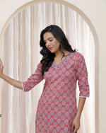 Thumbnail for Vaasva Women Pink Cotton Printed Straight Kurti