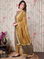 Thumbnail for Ode by House of Pataudi Floral Printed Regular Pure Cotton Kurta with Trousers & Dupatta - Distacart