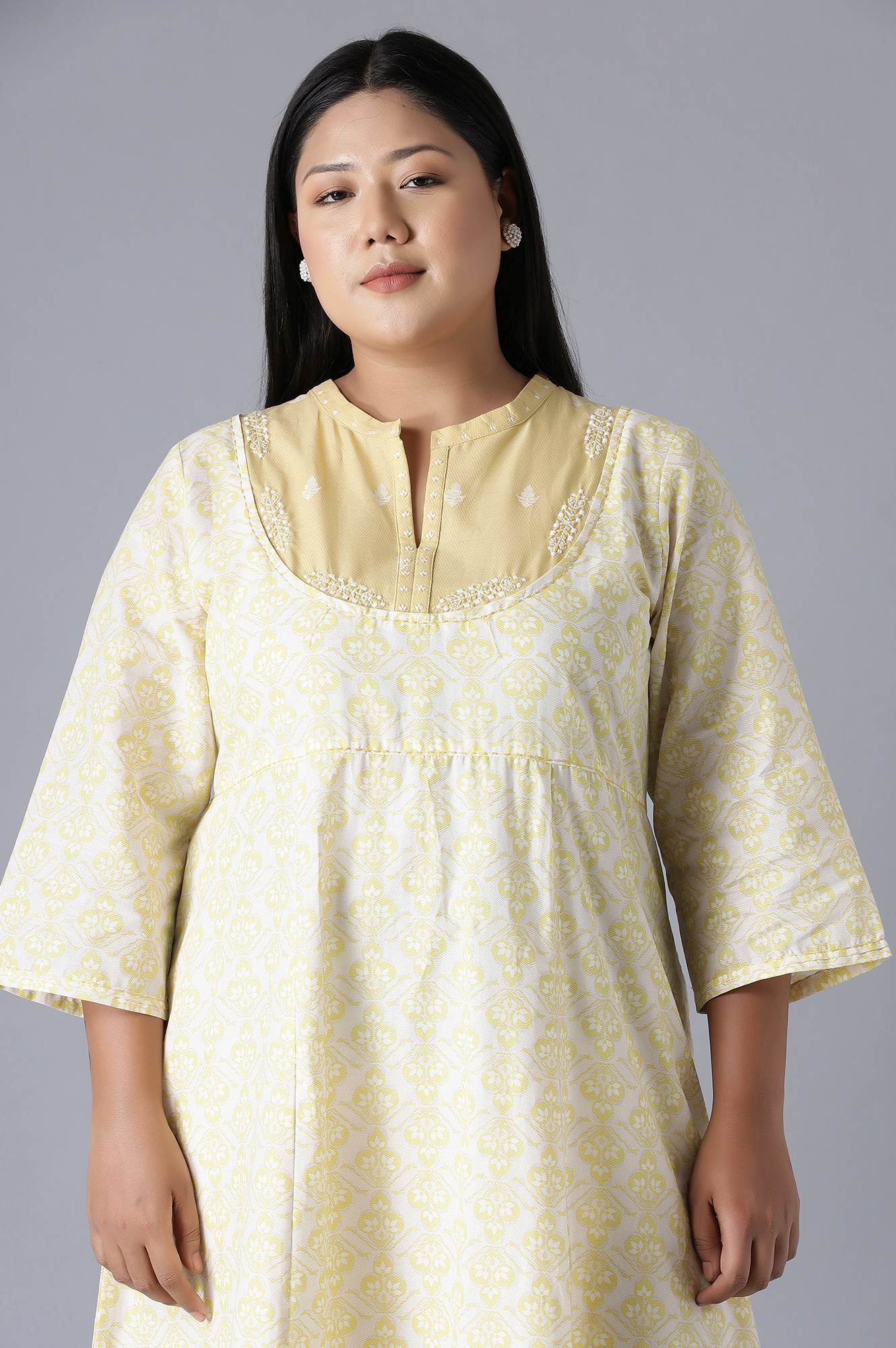 https://cdn.shopify.com/s/files/1/0722/3148/5636/files/21AUW16005-116127_6_8afc9a1a-1c27-4e23-b107-992f5e8e4d0f.jpg?v=1760482609