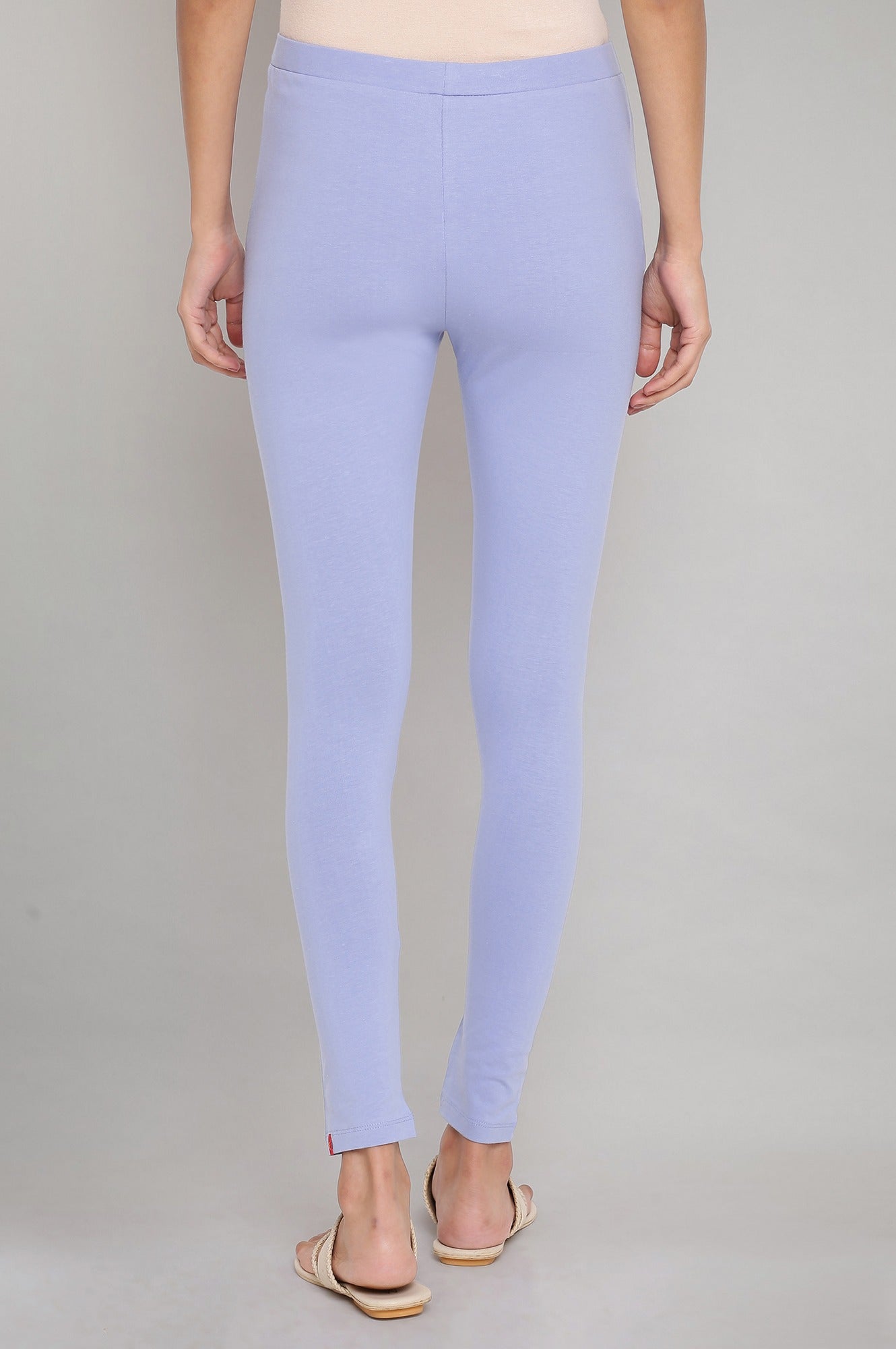 https://cdn.shopify.com/s/files/1/0722/3148/5636/files/21AUW60105-215053_2_124be956-923d-419a-82be-63a1a5c9ac8e.jpg?v=1760482965