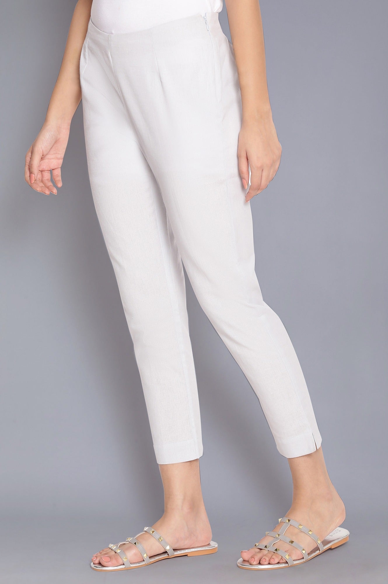https://cdn.shopify.com/s/files/1/0722/3148/5636/files/21AUW60151-215975_3_36e4ffdf-49dd-45eb-9f12-e29404bd6fab.jpg?v=1772278187
