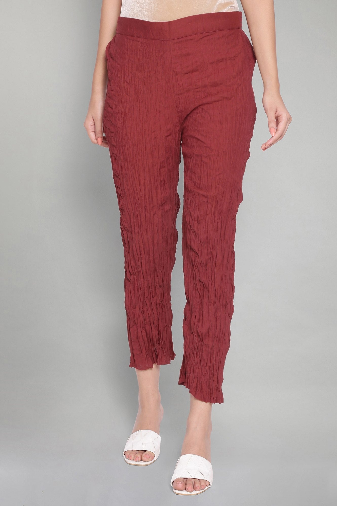 https://cdn.shopify.com/s/files/1/0722/3148/5636/files/21AUW61459-216067_1_f972a687-e7e6-4ad2-9b09-fb49fc6d535e.jpg?v=1760495399