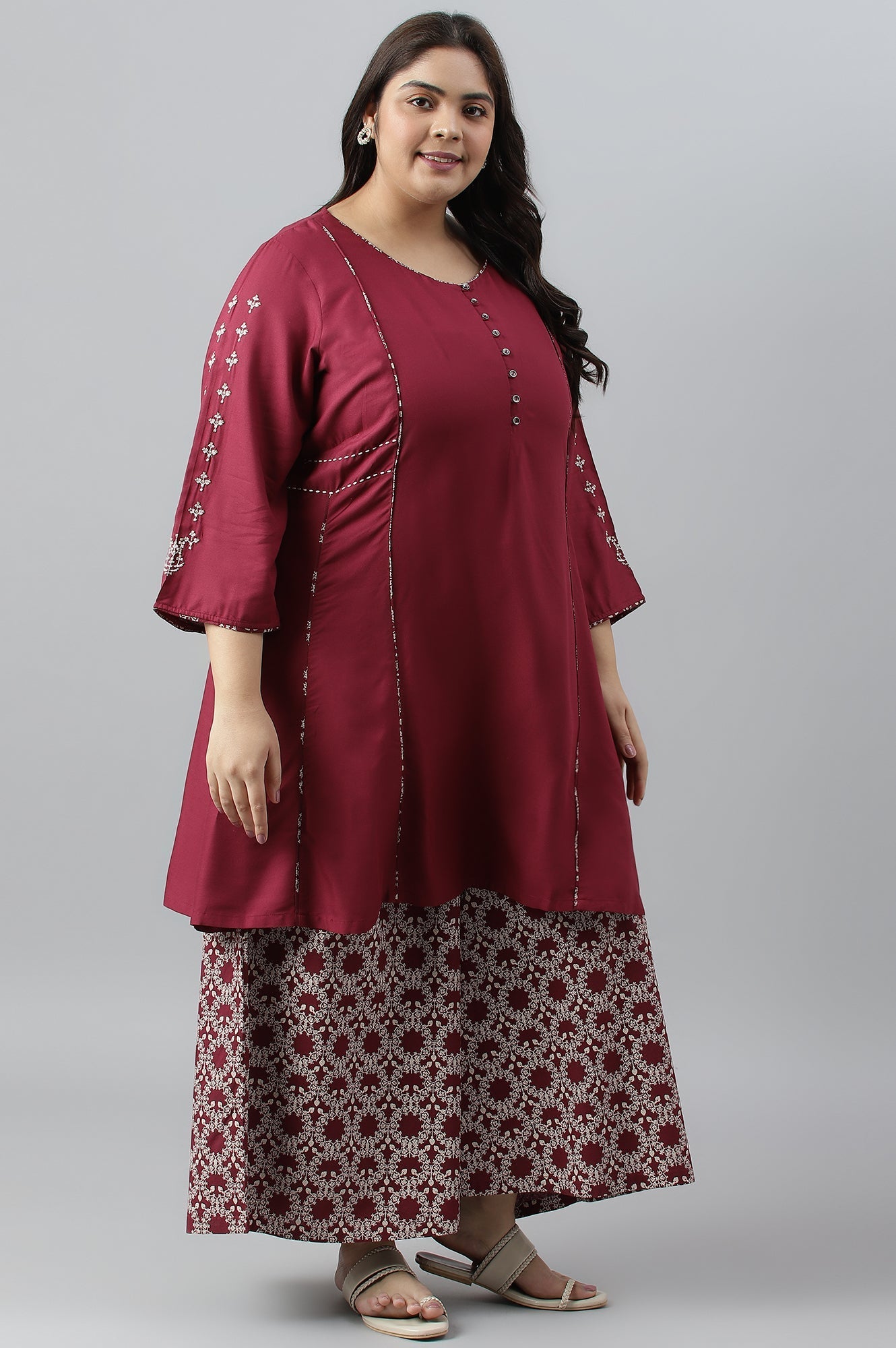 https://cdn.shopify.com/s/files/1/0722/3148/5636/files/21AUWS15999G-215716_3.jpg?v=1772277696