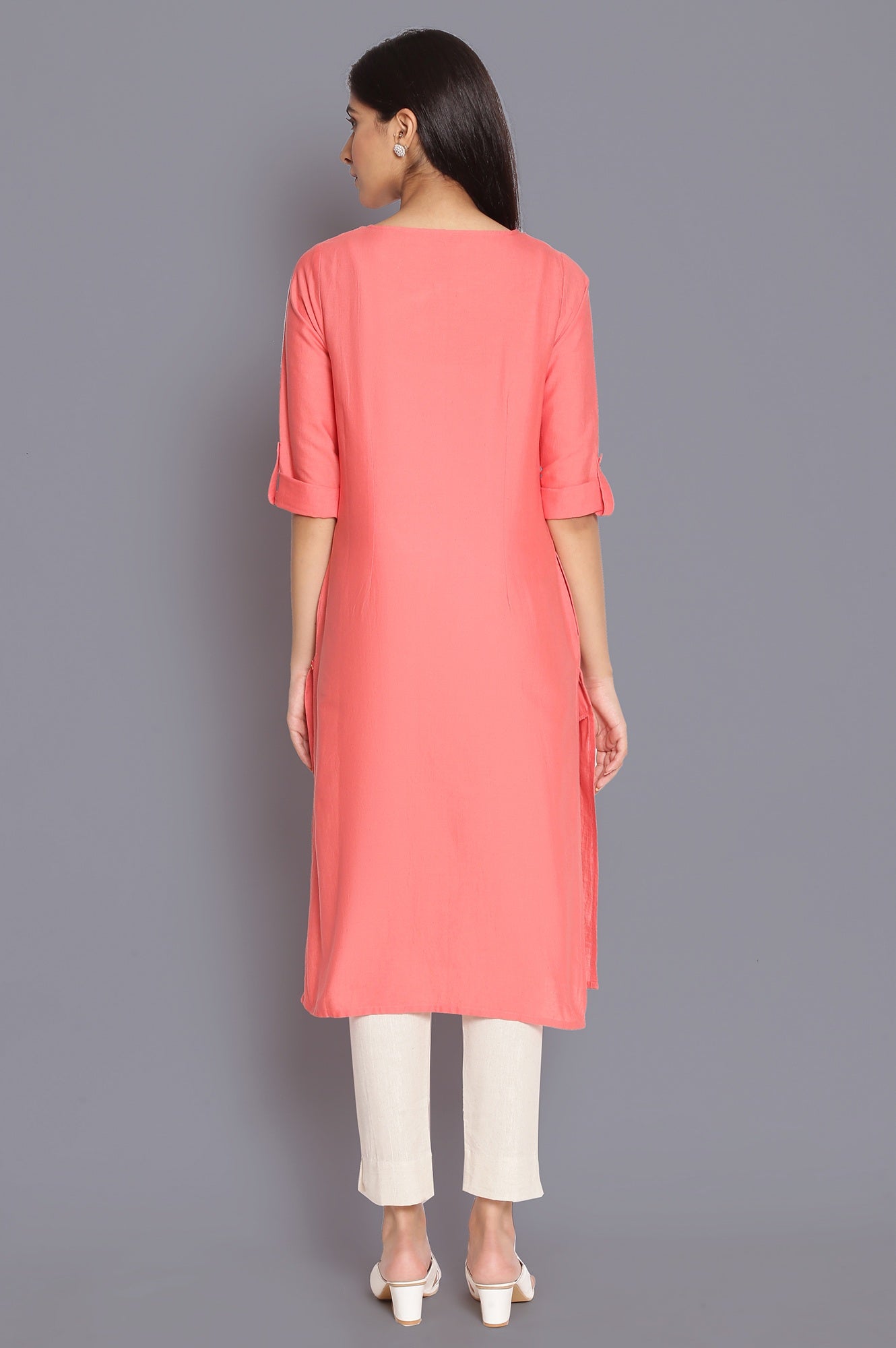 https://cdn.shopify.com/s/files/1/0722/3148/5636/files/21FEW13783-211556_2_4594358b-88d4-4a67-9bcd-3d4fd7a84ac2.jpg?v=1760477594