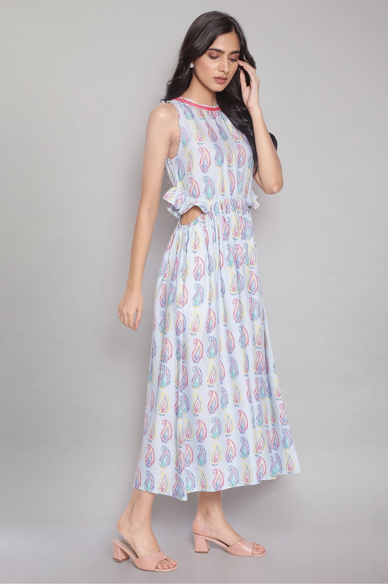 https://cdn.shopify.com/s/files/1/0722/3148/5636/files/21FEW16041-116531_4_c19c649e-263d-4e20-b3e8-88d7a5cbf357.jpg?v=1760481000