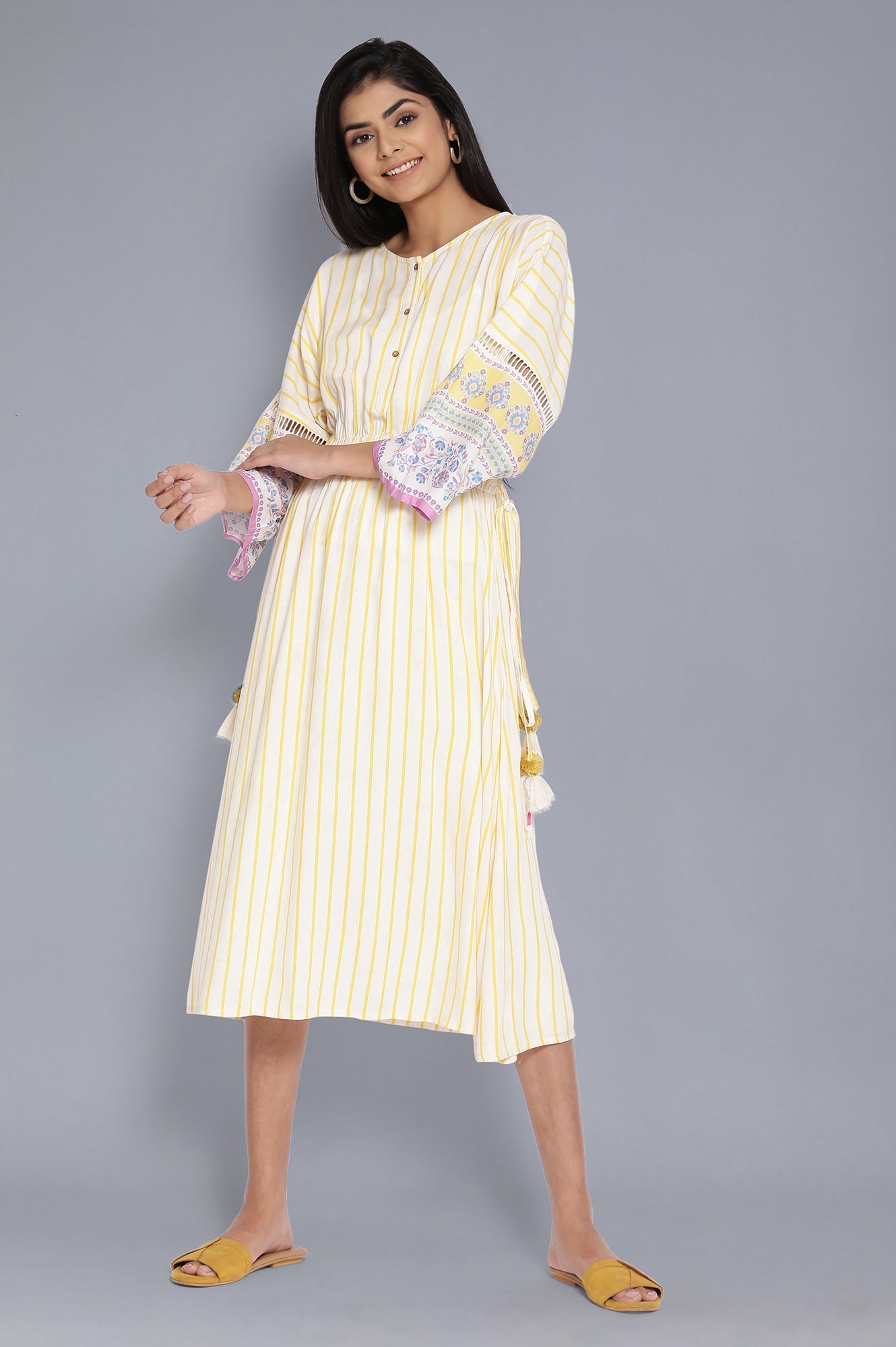 https://cdn.shopify.com/s/files/1/0722/3148/5636/files/21FEW16045-116535_1_18e413f3-584c-4c02-9b40-ca2806bbb601.jpg?v=1760479524