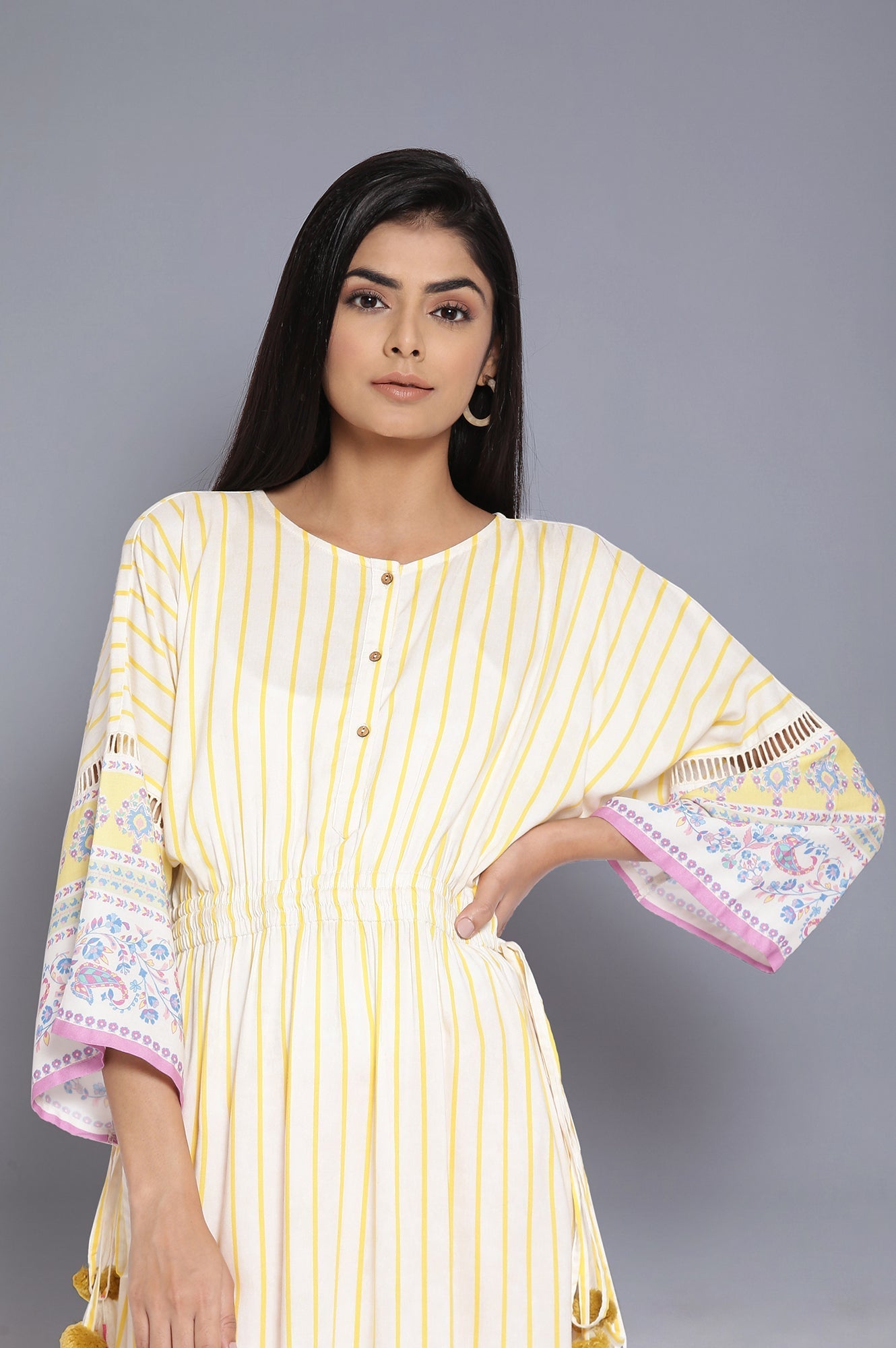 https://cdn.shopify.com/s/files/1/0722/3148/5636/files/21FEW16045-116535_6_2020f20f-bc6d-4d2e-ba5d-0d28dfa8b085.jpg?v=1760479524
