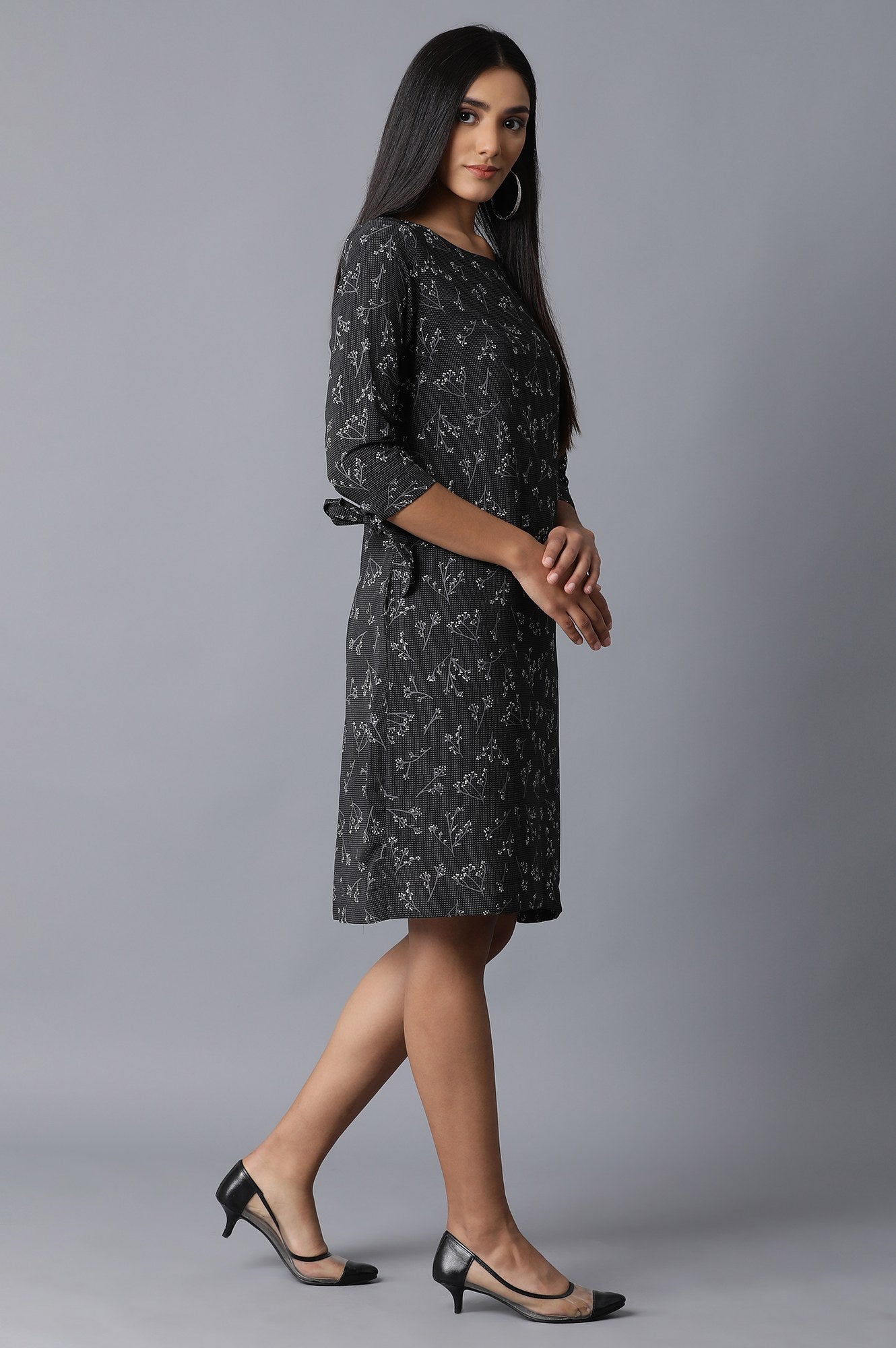 https://cdn.shopify.com/s/files/1/0722/3148/5636/files/21FEW17022-810031_4_f00ff101-9e60-4b28-a300-2e866bde9b0d.jpg?v=1760479607