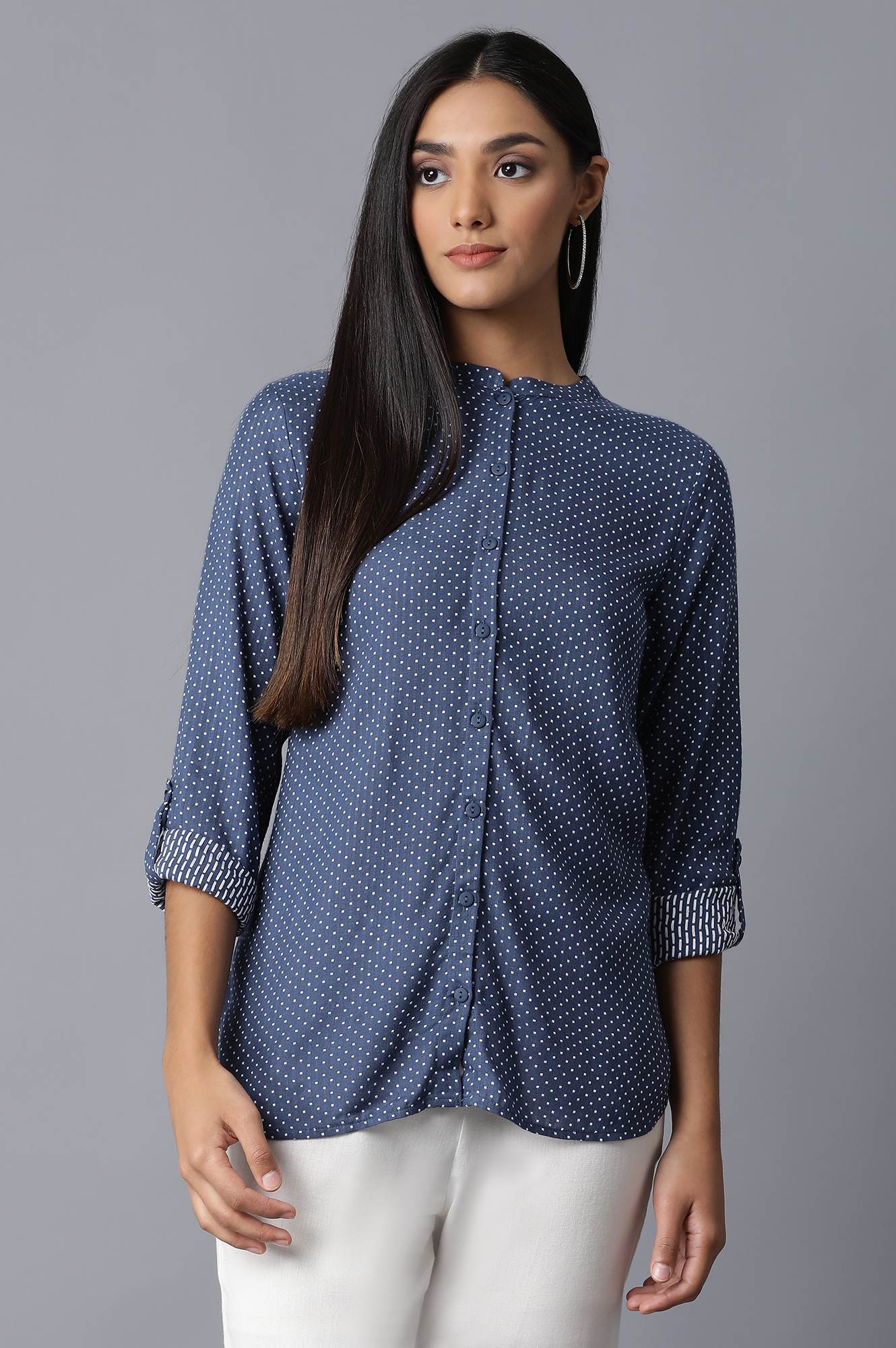 https://cdn.shopify.com/s/files/1/0722/3148/5636/files/21FEW31008-830014_1_f88b6bb2-b929-496f-a0a0-1c64cba08b0b.jpg?v=1760482009