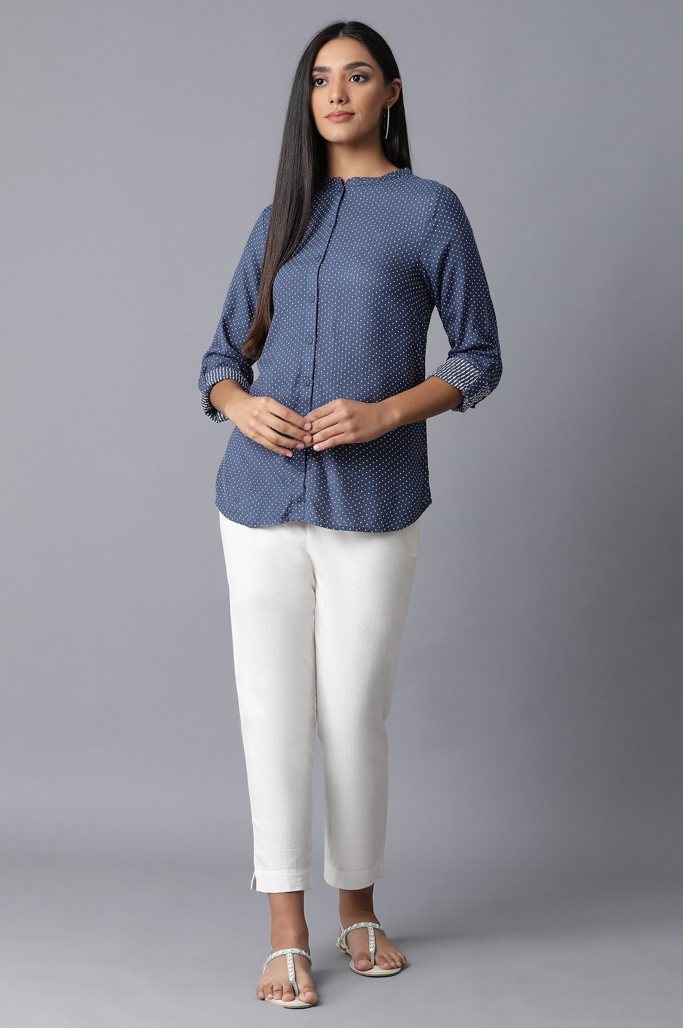 https://cdn.shopify.com/s/files/1/0722/3148/5636/files/21FEW31008-830014_5_b8c80f3e-c795-4aa8-bbf3-9d04d252f6e2.jpg?v=1760482009